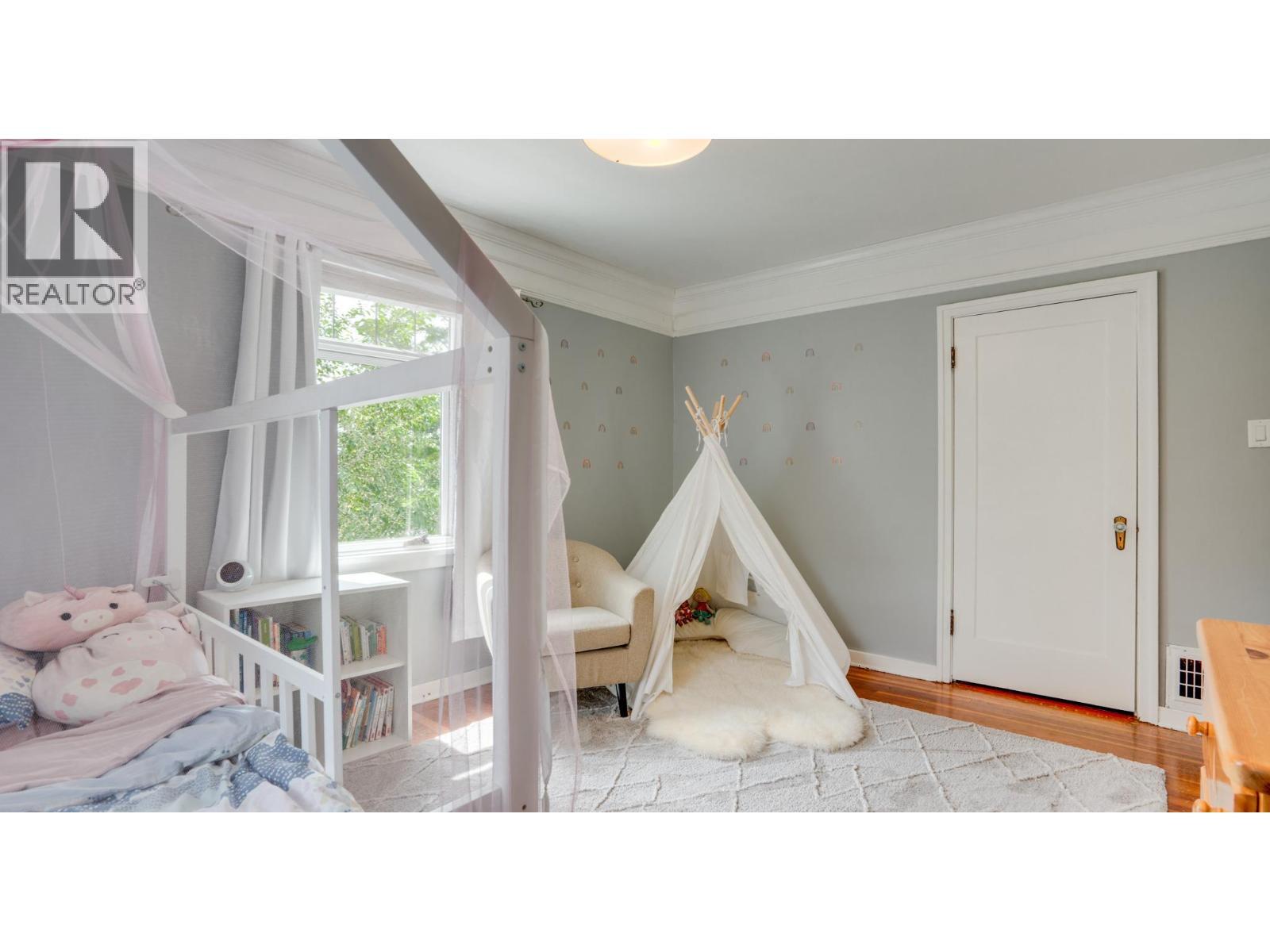 VERNON, British Columbia, V1T 1J7, CA, 5 Bedrooms Bedrooms, ,2 BathroomsBathrooms,Residential,For Sale,1917504