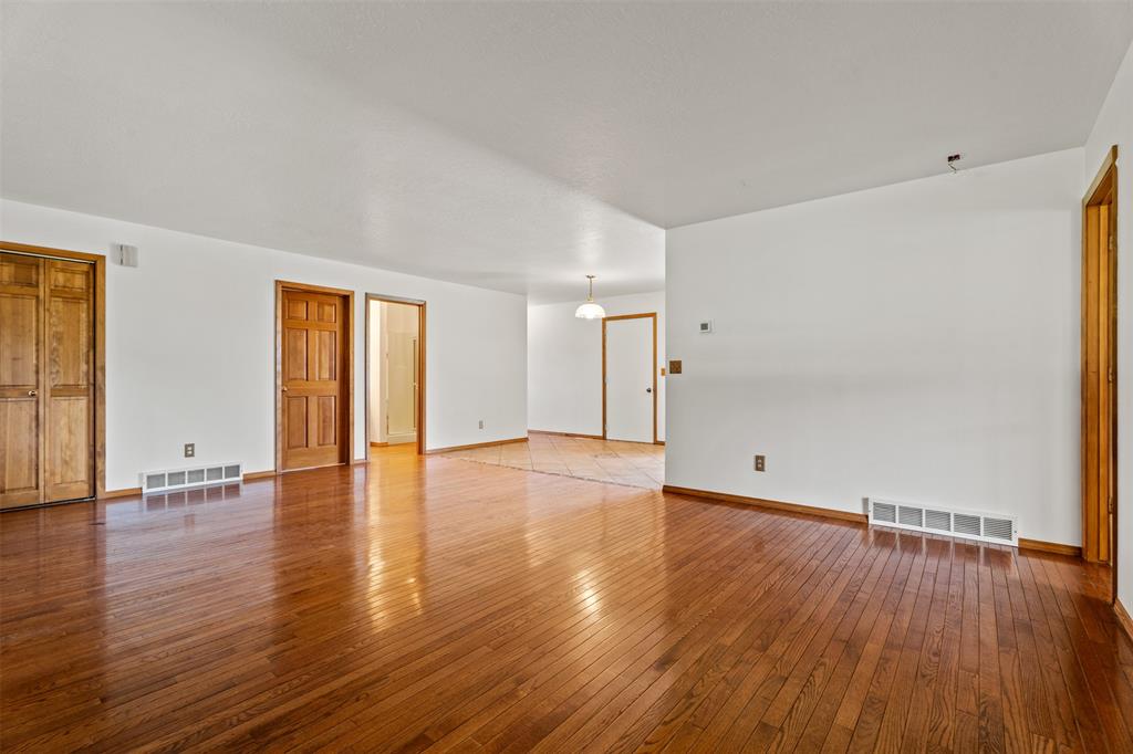 Missoula, Montana, 59808, United States, 2 Bedrooms Bedrooms, ,2 BathroomsBathrooms,Residential,For Sale,1864839