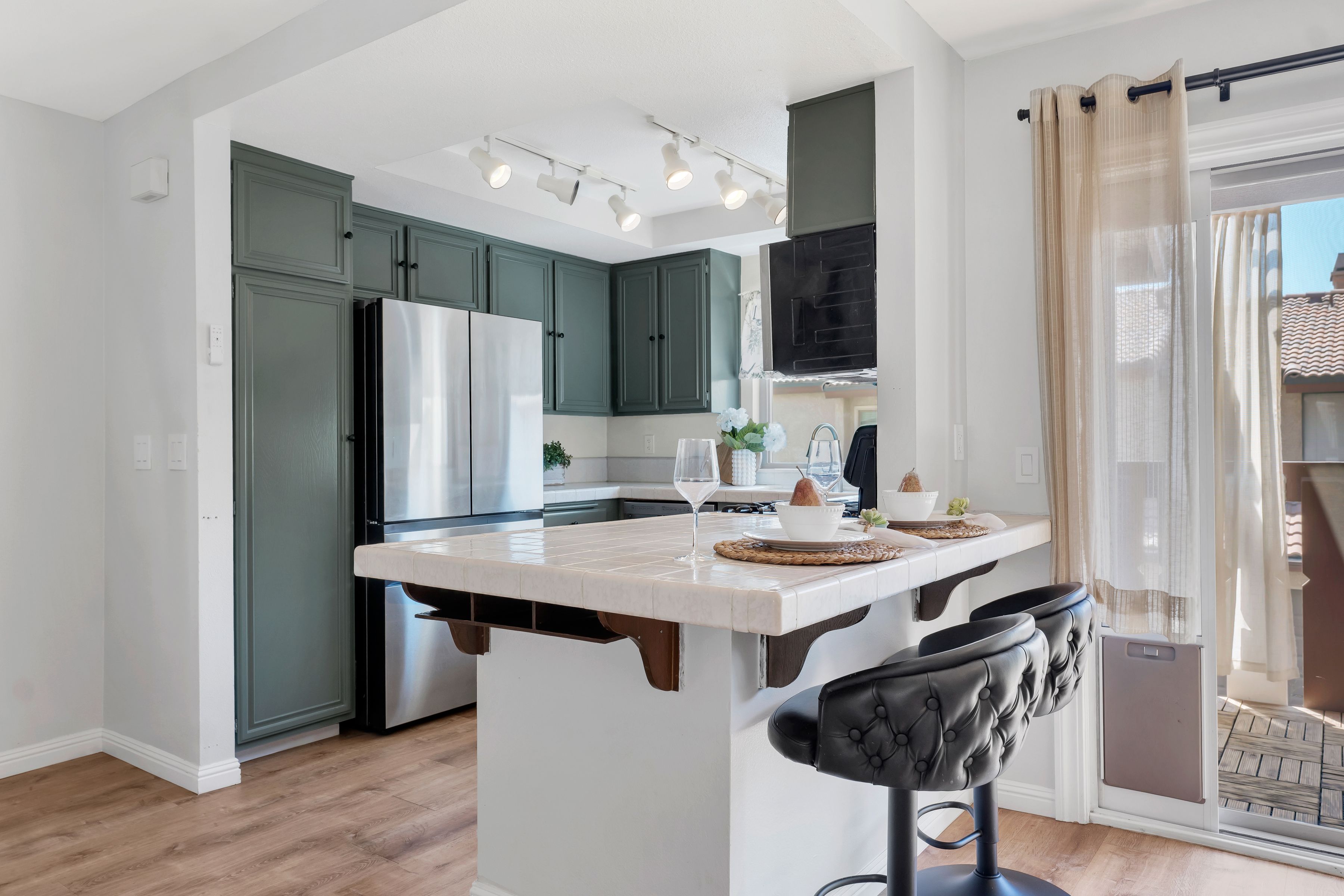  2445 Chandler Avenue, #3, Simi Valley - 物件實景