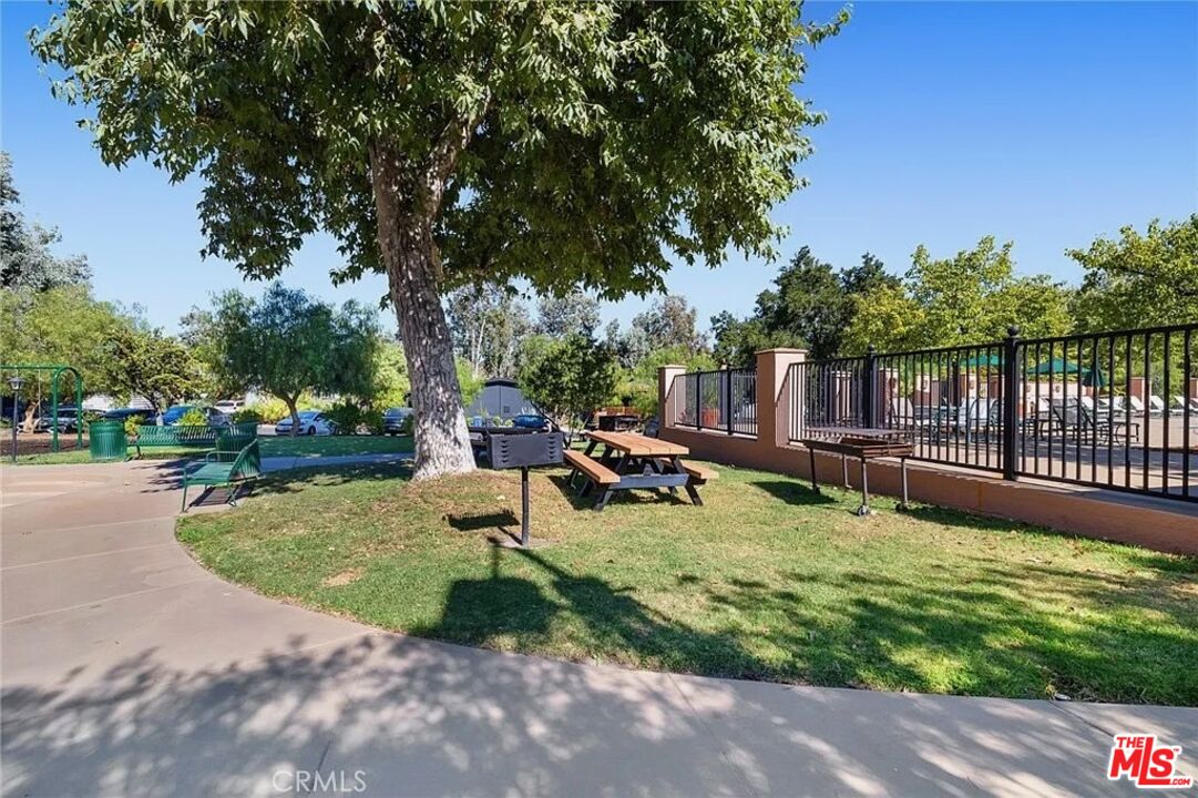 Calabasas, California, 91302, United States, 4 Bedrooms Bedrooms, ,4 BathroomsBathrooms,Residential,For Sale,2002110