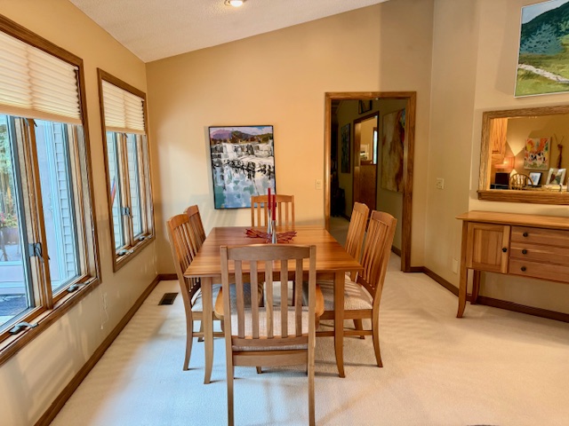 Crossville, Tennessee, 38558, United States, 3 Bedrooms Bedrooms, ,4 BathroomsBathrooms,Residential,For Sale,1980171