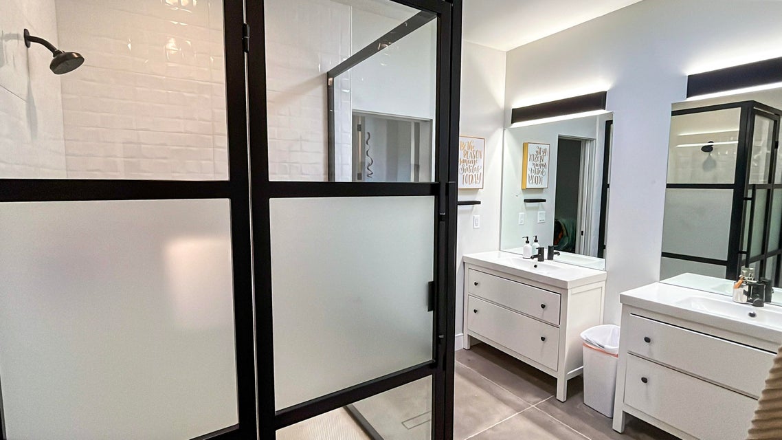 Washington, Utah, 84780, United States, 4 Bedrooms Bedrooms, ,4 BathroomsBathrooms,Residential,For Sale,1998221