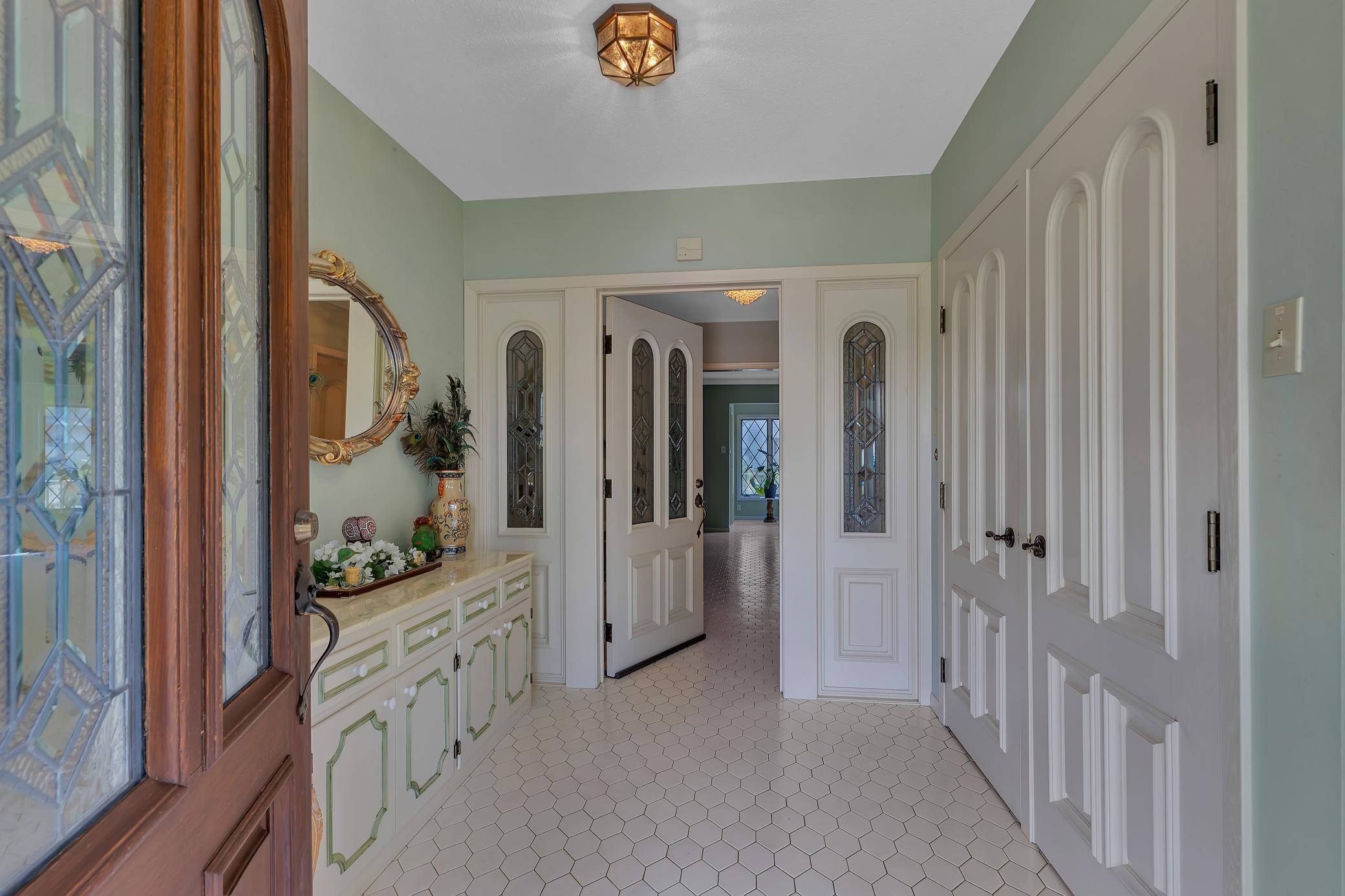 Saint Cloud, Minnesota, 56304, United States, 4 Bedrooms Bedrooms, ,4 BathroomsBathrooms,Residential,For Sale,1836908