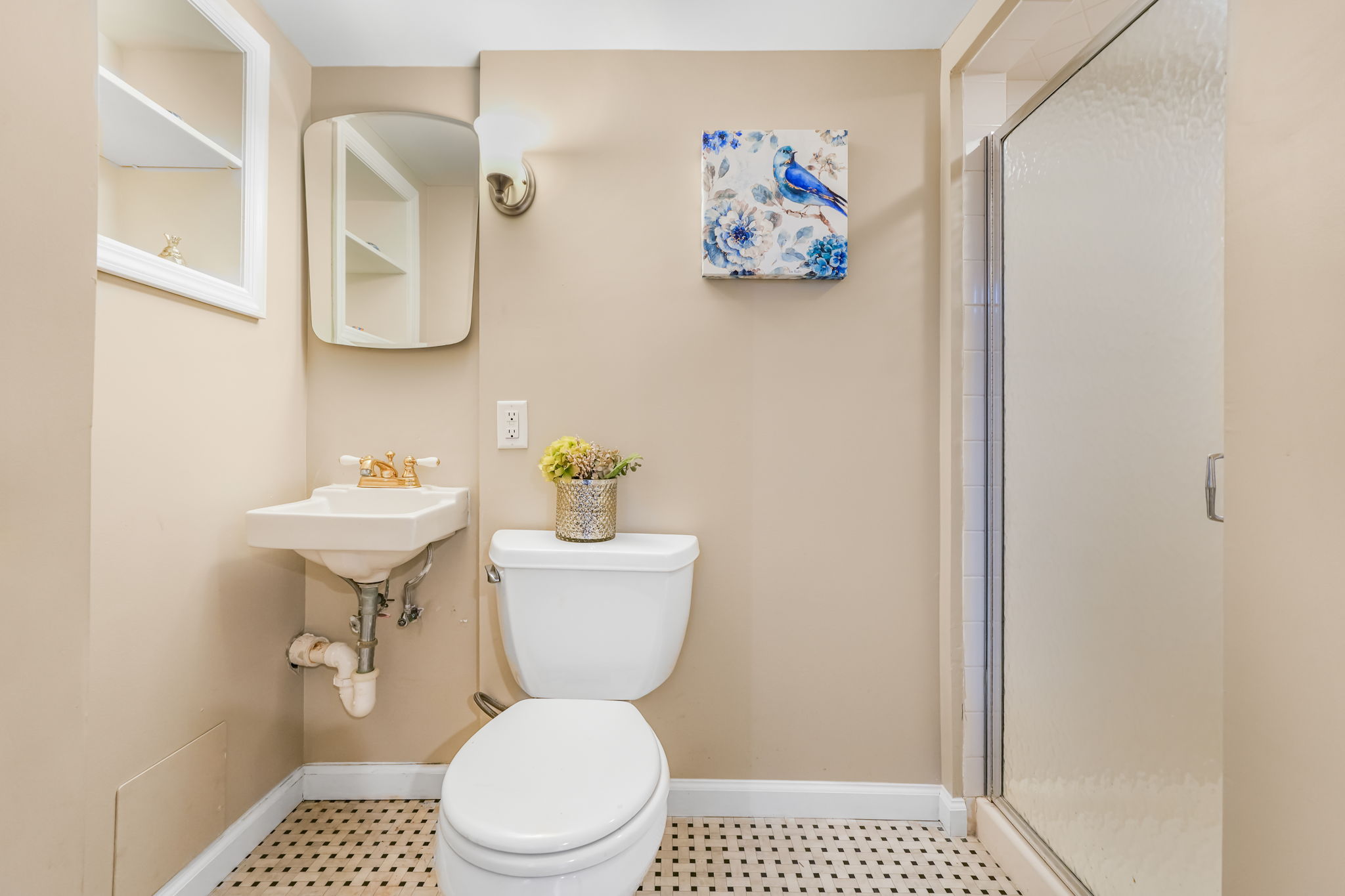 Midland Park, New Jersey, 07432, United States, 4 Bedrooms Bedrooms, ,4 BathroomsBathrooms,Residential,For Sale,1975640