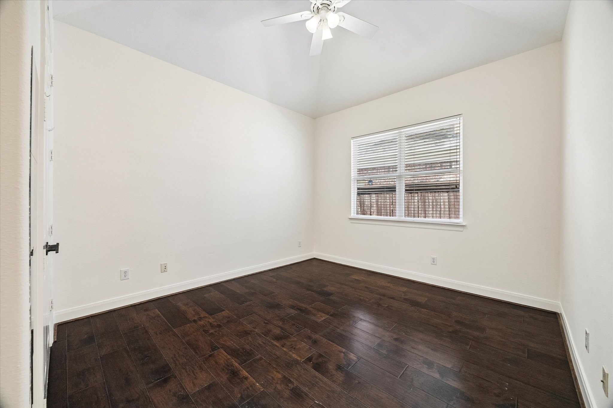  3202 Loblolly Pines Way - 物件實景