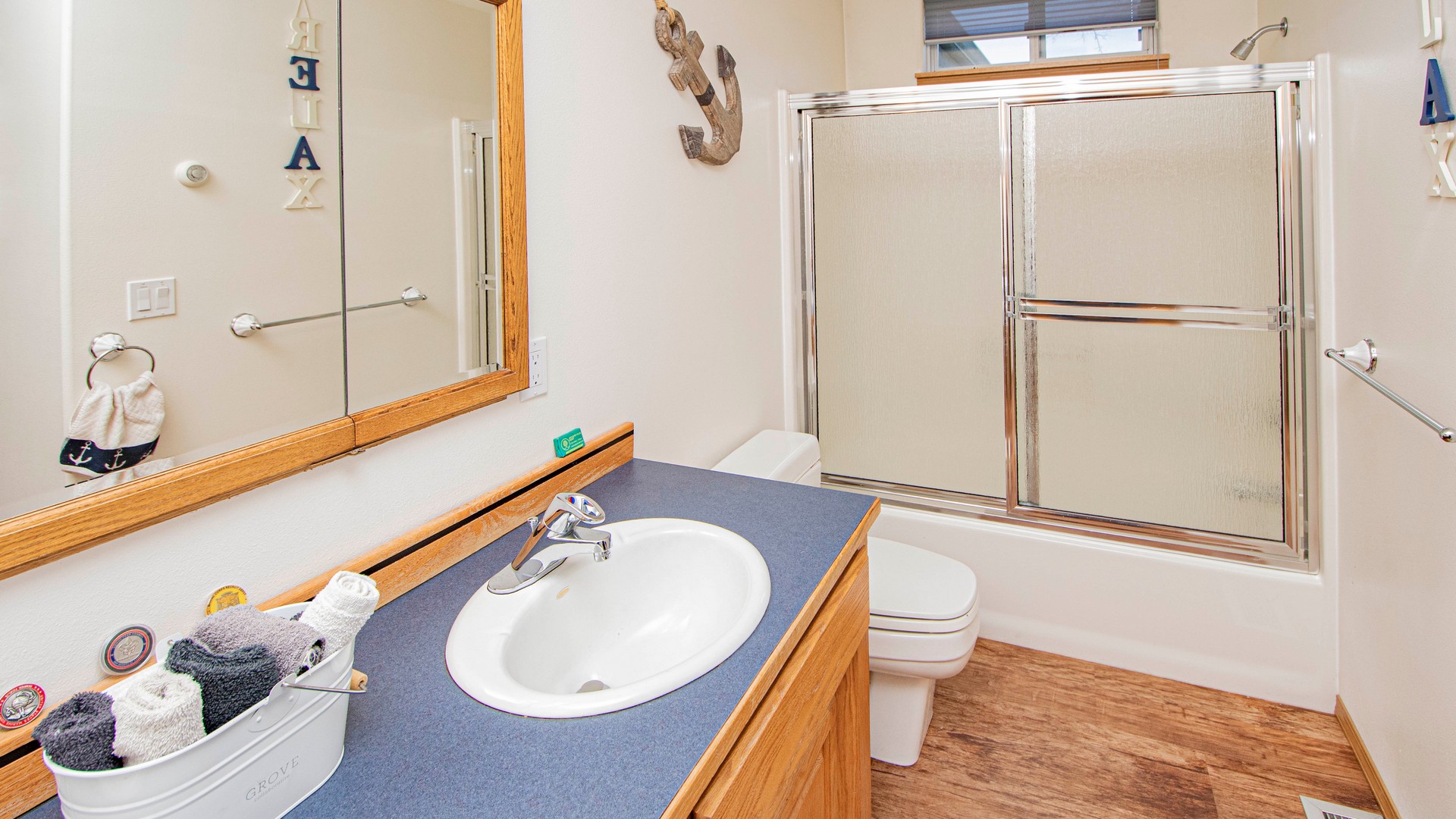 Bonners Ferry, Idaho, 83805, United States, 4 Bedrooms Bedrooms, ,4 BathroomsBathrooms,Residential,For Sale,1920426