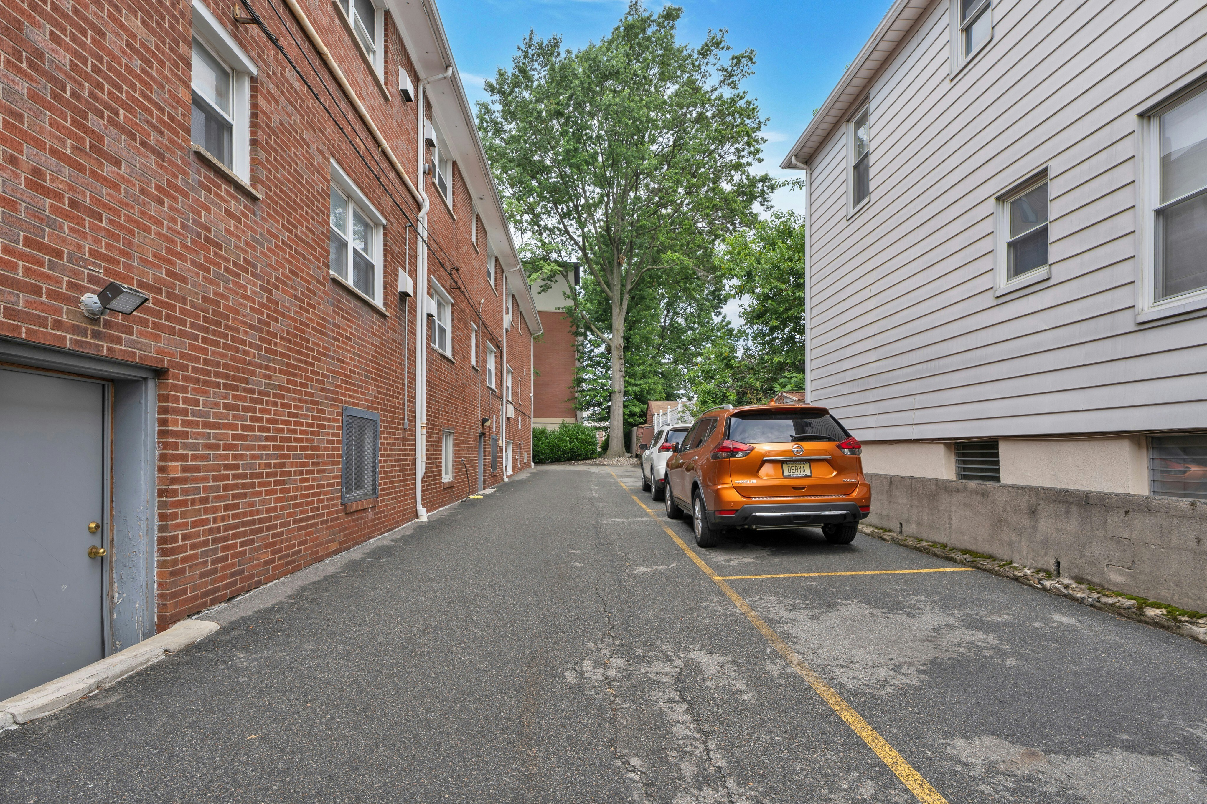  201 Oakdene Place, Cliffside Park, NJ 07010 - 物件實景