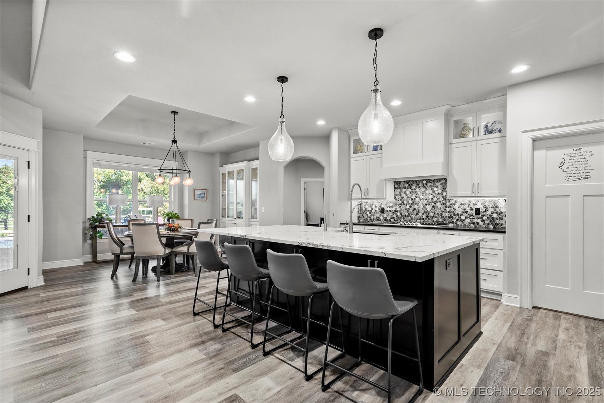 Owasso, Oklahoma, 74055, United States, 3 Bedrooms Bedrooms, ,4 BathroomsBathrooms,Residential,For Sale,1986225