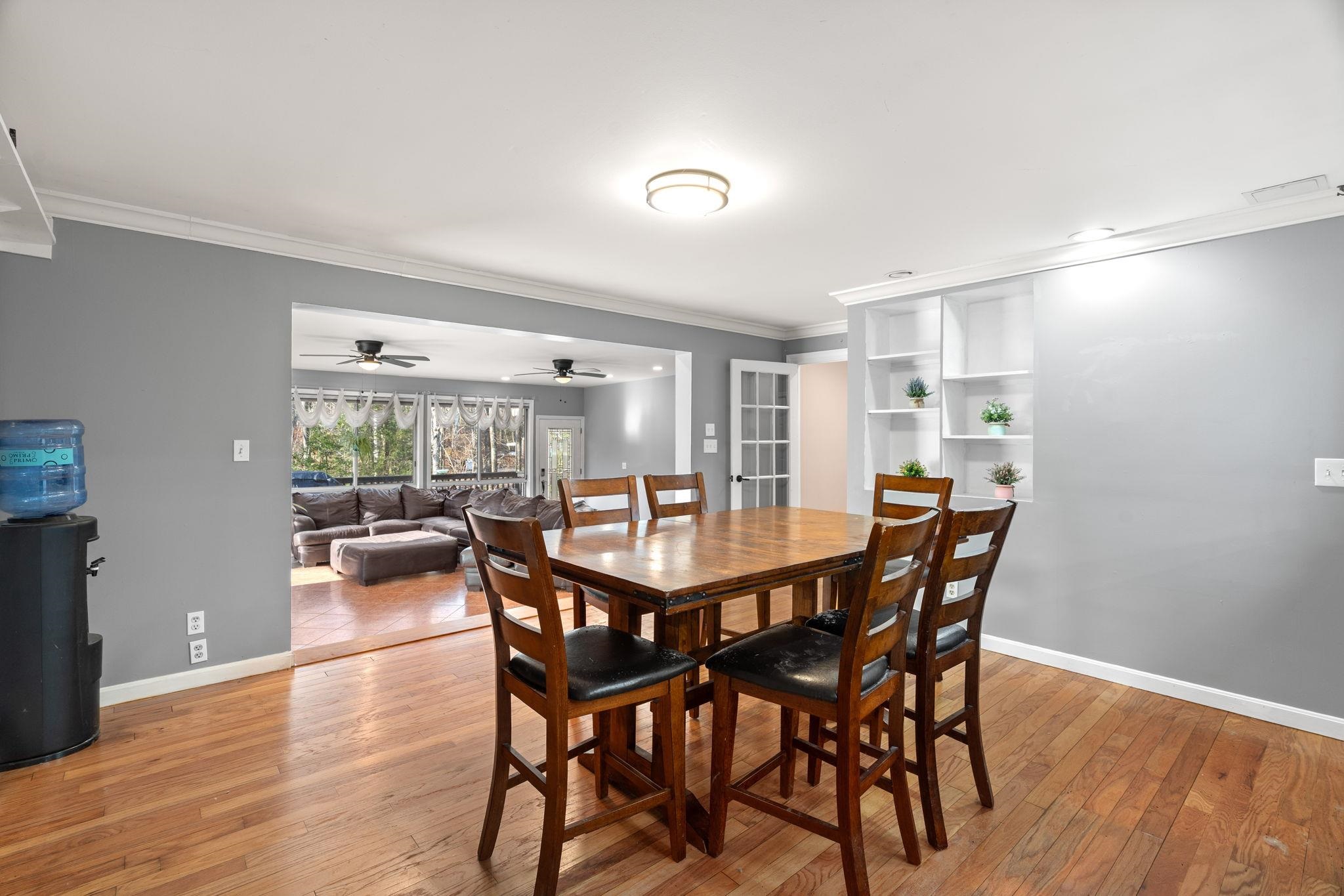 Plaistow, New Hampshire, 03865, United States, 4 Bedrooms Bedrooms, ,1 BathroomBathrooms,Residential,For Sale,2001863