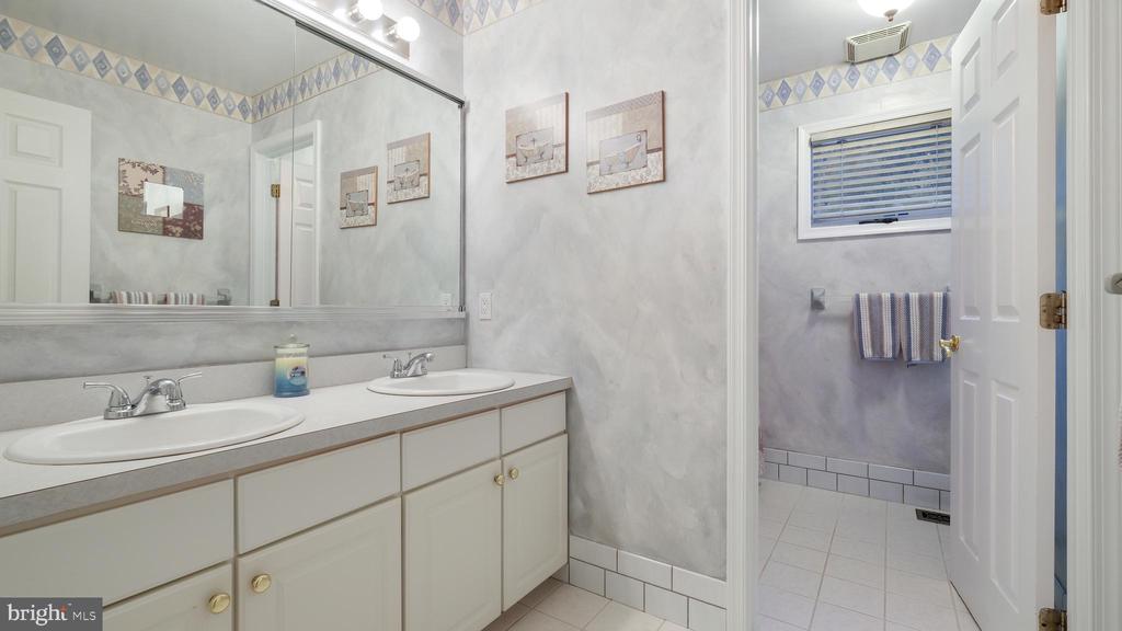 Huntingdon Valley, Pennsylvania, 19006, United States, 4 Bedrooms Bedrooms, ,4 BathroomsBathrooms,Residential,For Sale,1992077