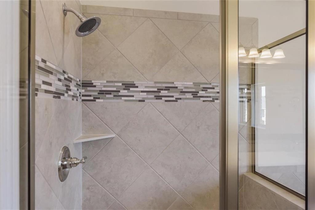 Flower Mound, Texas, 75028, United States, 3 Bedrooms Bedrooms, ,3 BathroomsBathrooms,Residential,For Sale,1978498