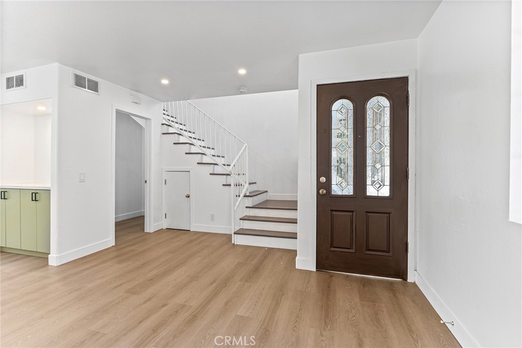 Pasadena, California, 91106, United States, 3 Bedrooms Bedrooms, ,2 BathroomsBathrooms,Residential,For Sale,2005182