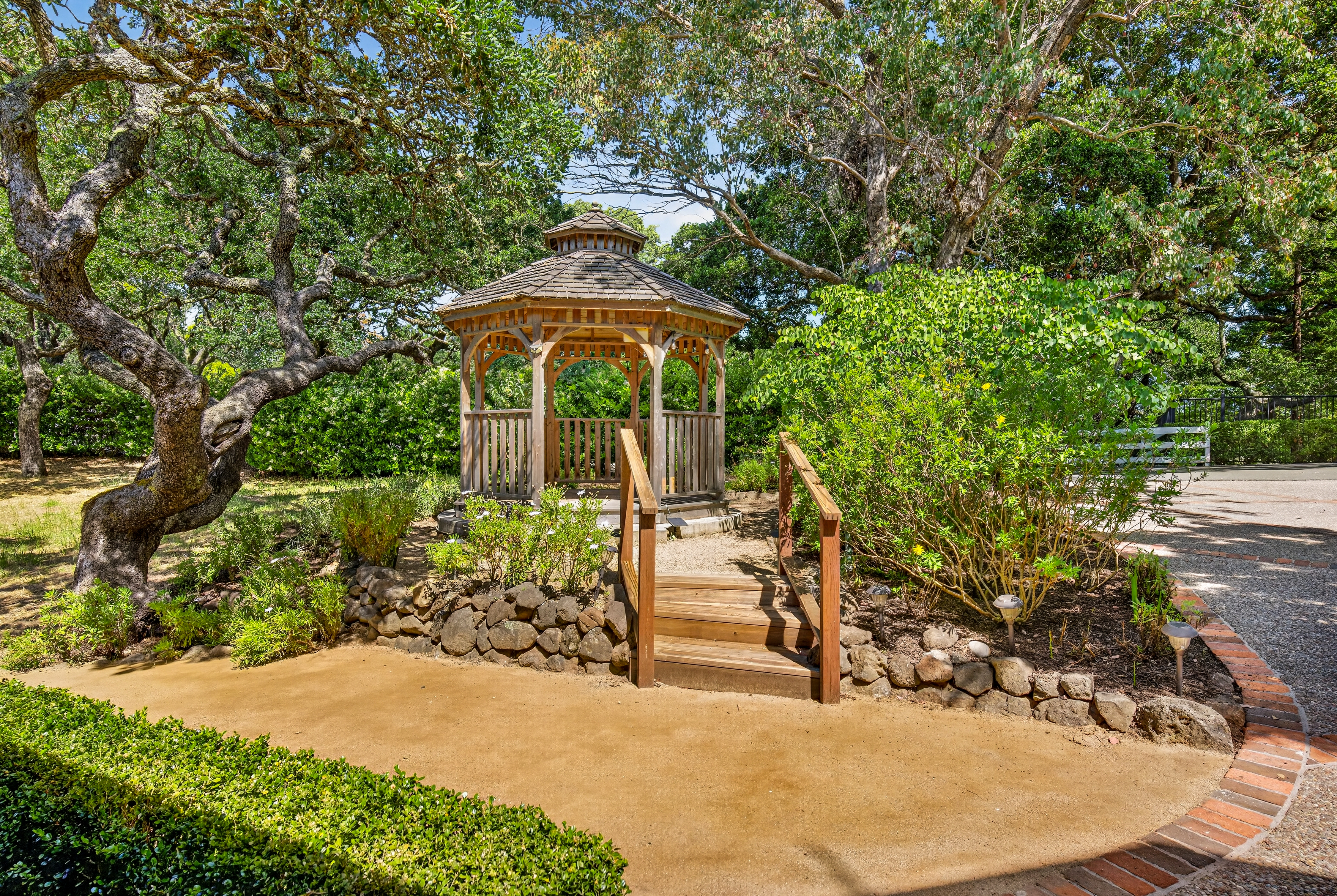  Grand Estate in Novato’s Prestigious Gated Lockton Lane - 物件實景