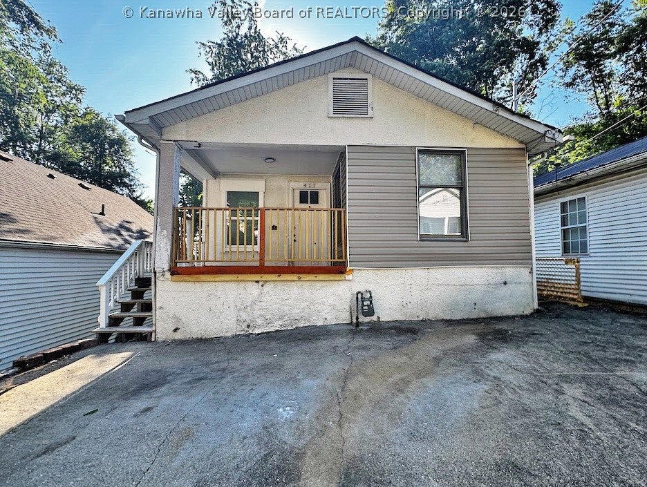 Spencer St, South Charleston, WV 25303