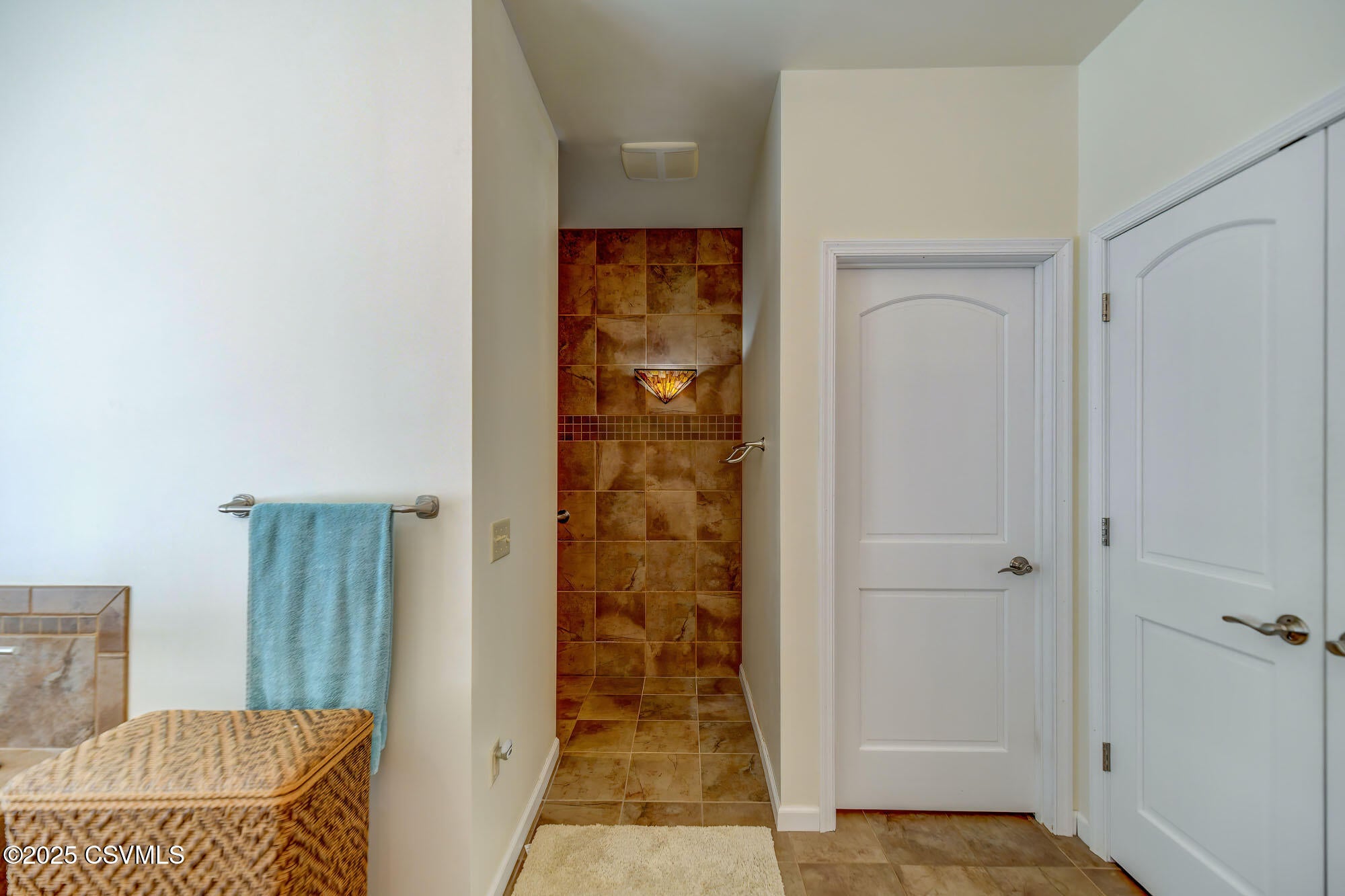 Berwick, Pennsylvania, 18603, United States, 4 Bedrooms Bedrooms, ,3 BathroomsBathrooms,Residential,For Sale,2005736