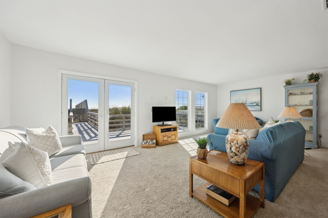 Fernandina Beach, Florida, 32034, United States, 3 Bedrooms Bedrooms, ,2 BathroomsBathrooms,Residential,For Sale,1985659