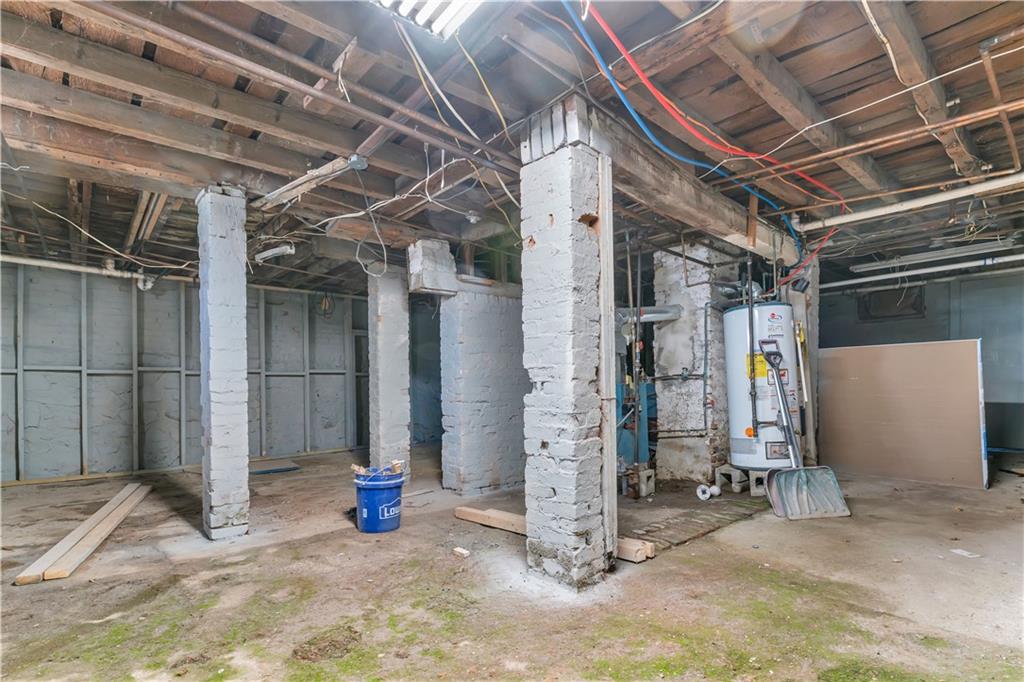 Providence, Rhode Island, 02906, United States, 3 Bedrooms Bedrooms, ,3 BathroomsBathrooms,Residential,For Sale,2007479