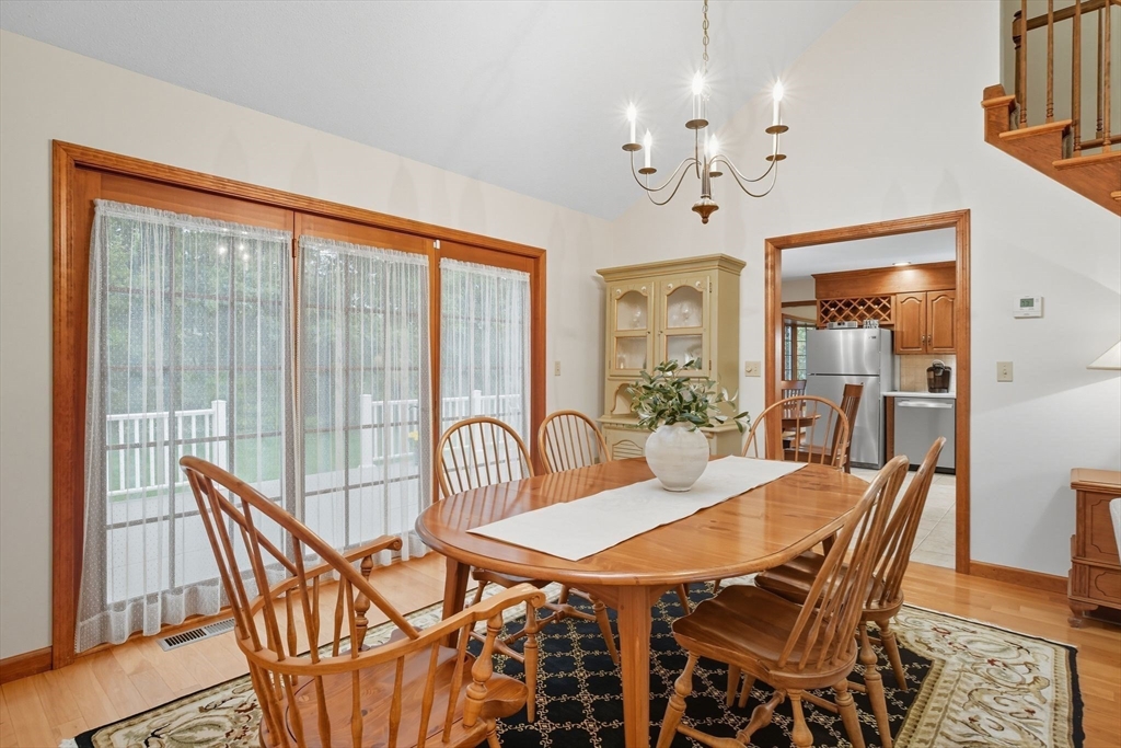 Westfield, Massachusetts, 01085, United States, 3 Bedrooms Bedrooms, ,3 BathroomsBathrooms,Residential,For Sale,1966188