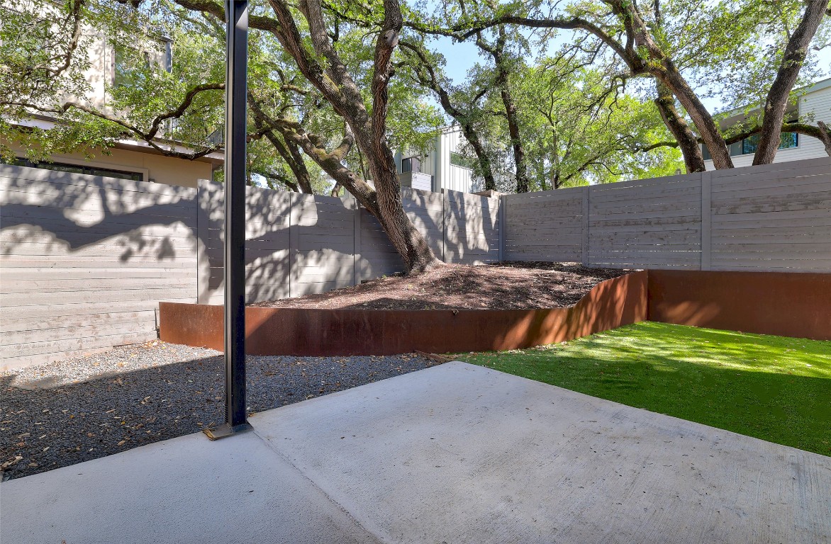 Austin, Texas, 78704, United States, 2 Bedrooms Bedrooms, ,3 BathroomsBathrooms,Residential,For Sale,1848594