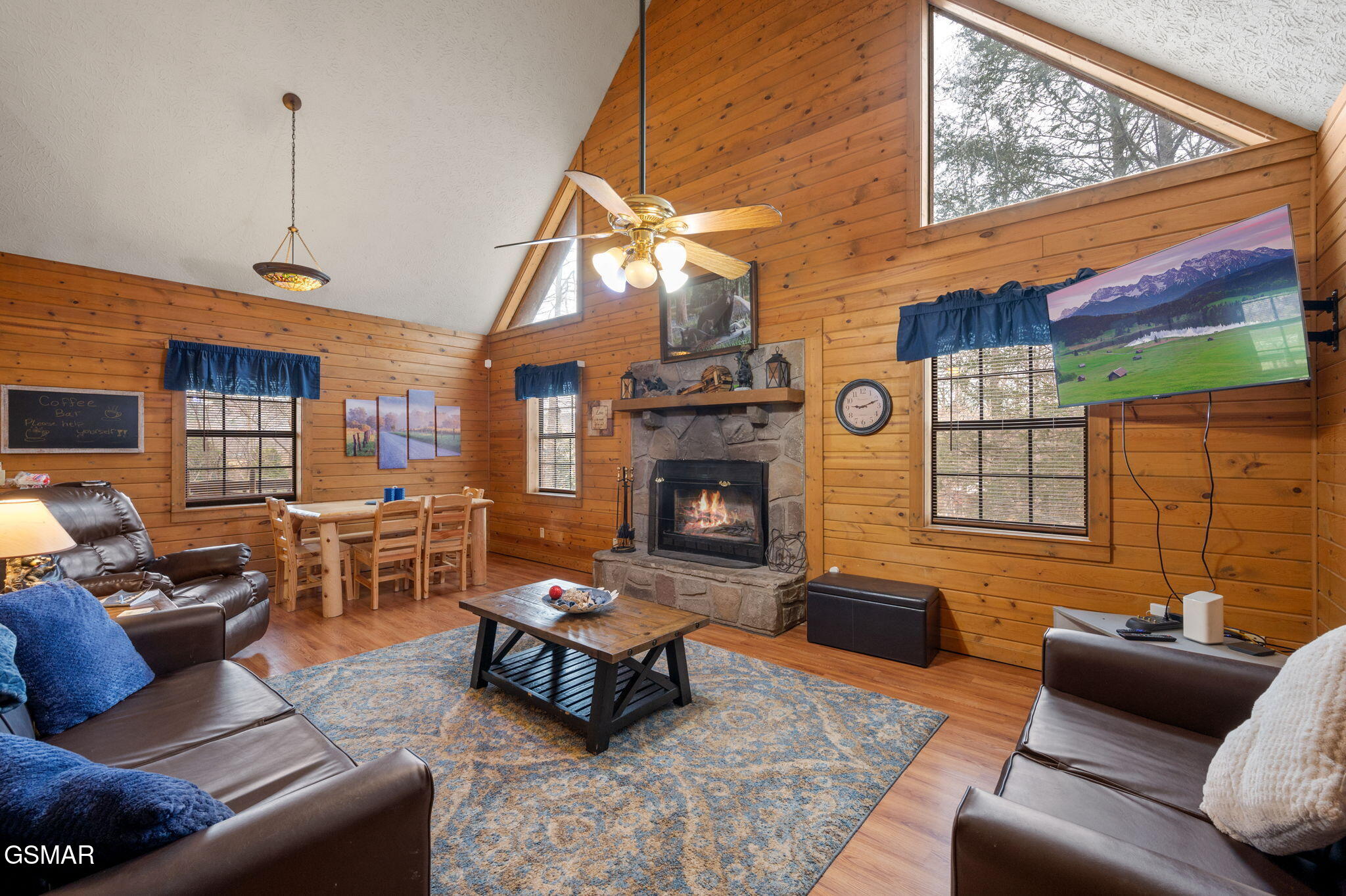 Sevierville, Tennessee, 37862, United States, 3 Bedrooms Bedrooms, ,3 BathroomsBathrooms,Residential,For Sale,1931805