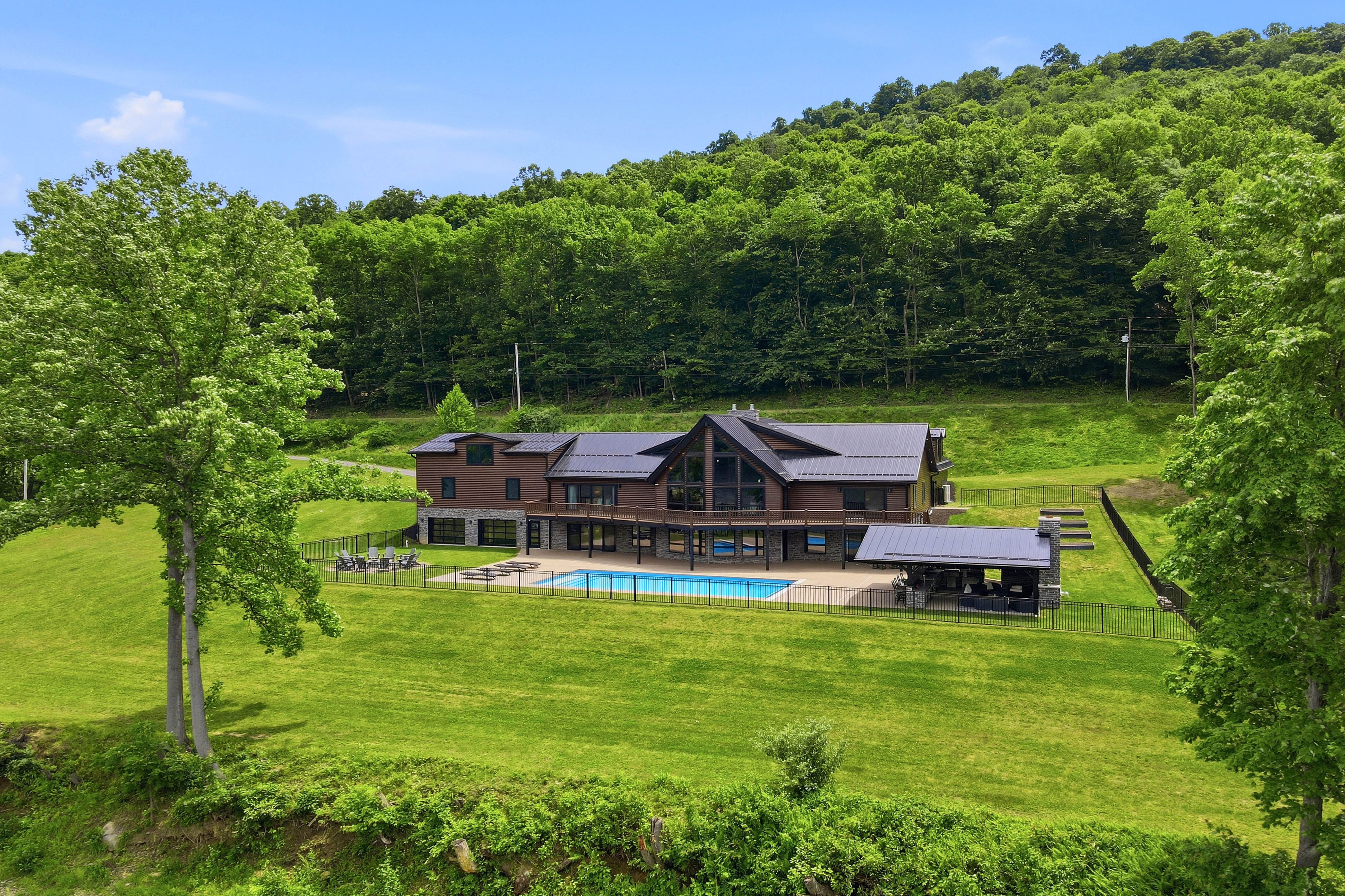  1050 Wattersonville Road, Allegheny Riverfront - 物件實景