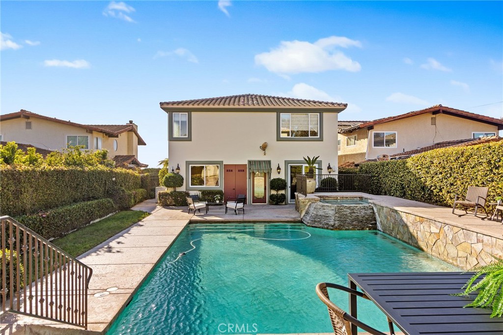 San Diego, California, 92107, United States, 6 Bedrooms Bedrooms, ,5 BathroomsBathrooms,Residential,For Sale,1843009
