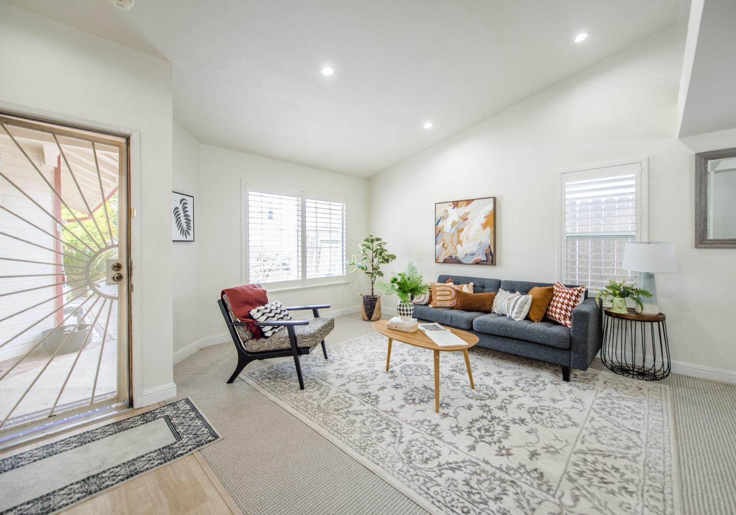 Woodland, California, 95695, United States, 3 Bedrooms Bedrooms, ,2 BathroomsBathrooms,Residential,For Sale,1847457