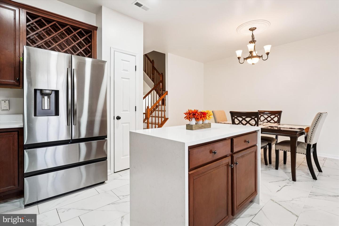 Woodbridge, Virginia, 22191, United States, 3 Bedrooms Bedrooms, ,4 BathroomsBathrooms,Residential,For Sale,1989023