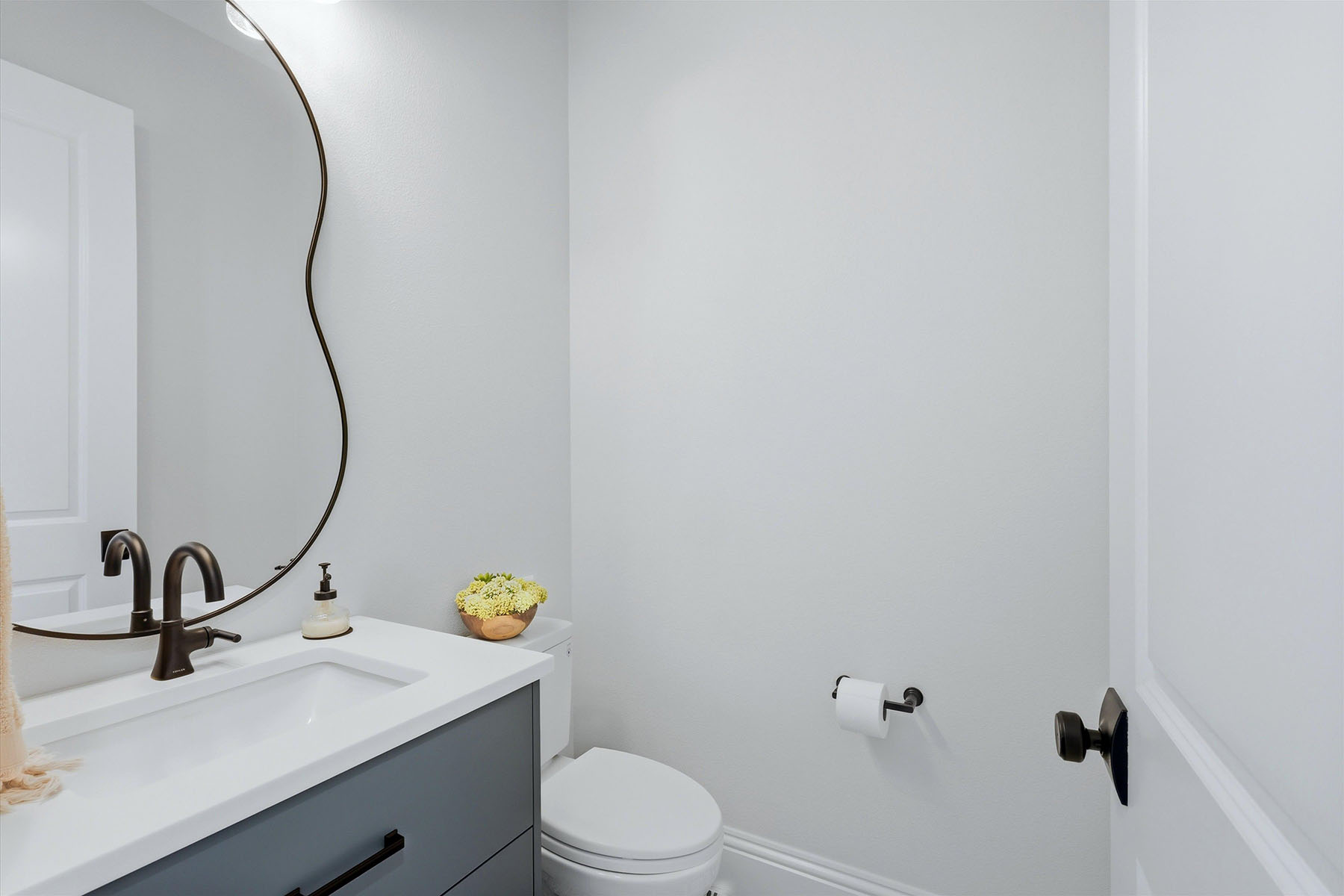  WILD BLUE AT WATERSIDE - 物件實景