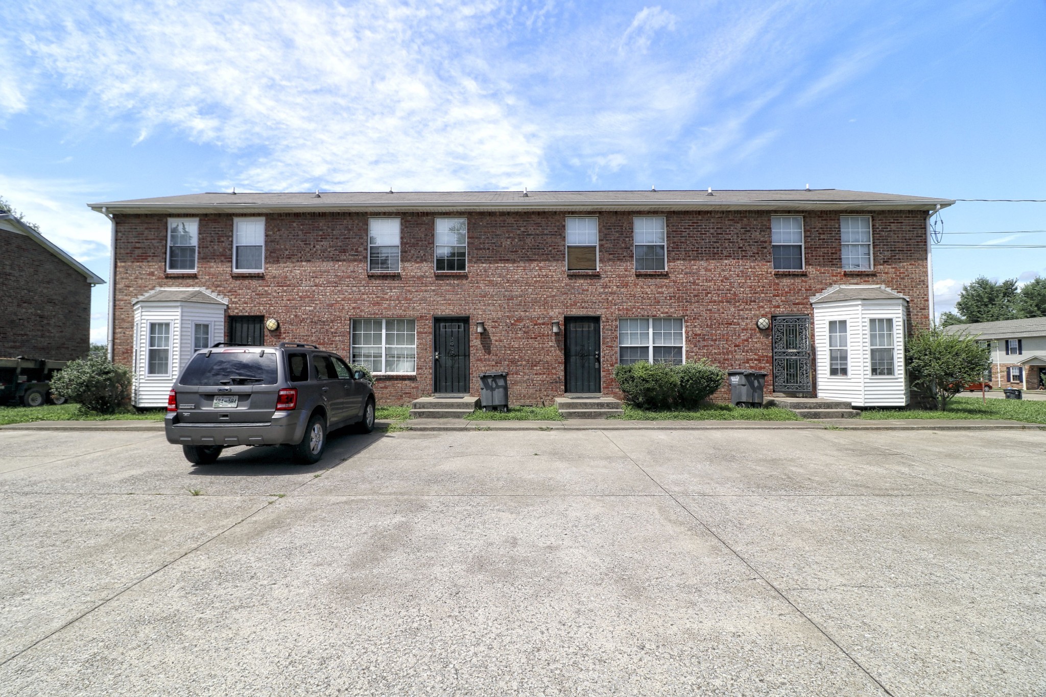 Clarksville, Tennessee, 37042, United States, ,Residential,For Sale,1943496