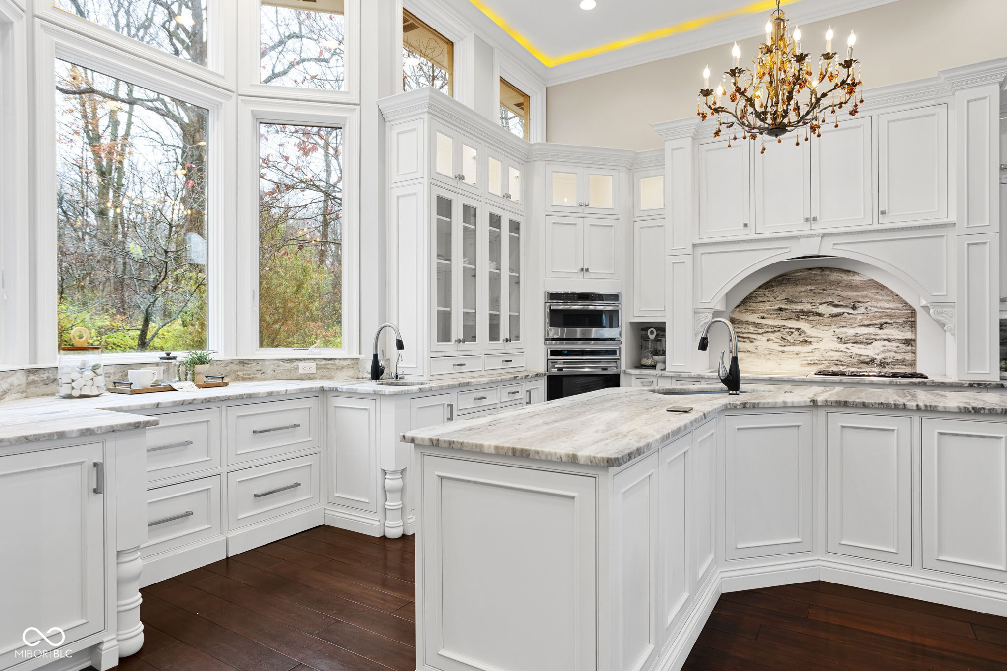 Indianapolis, Indiana, 46226, United States, 6 Bedrooms Bedrooms, ,7 BathroomsBathrooms,Residential,For Sale,1998001