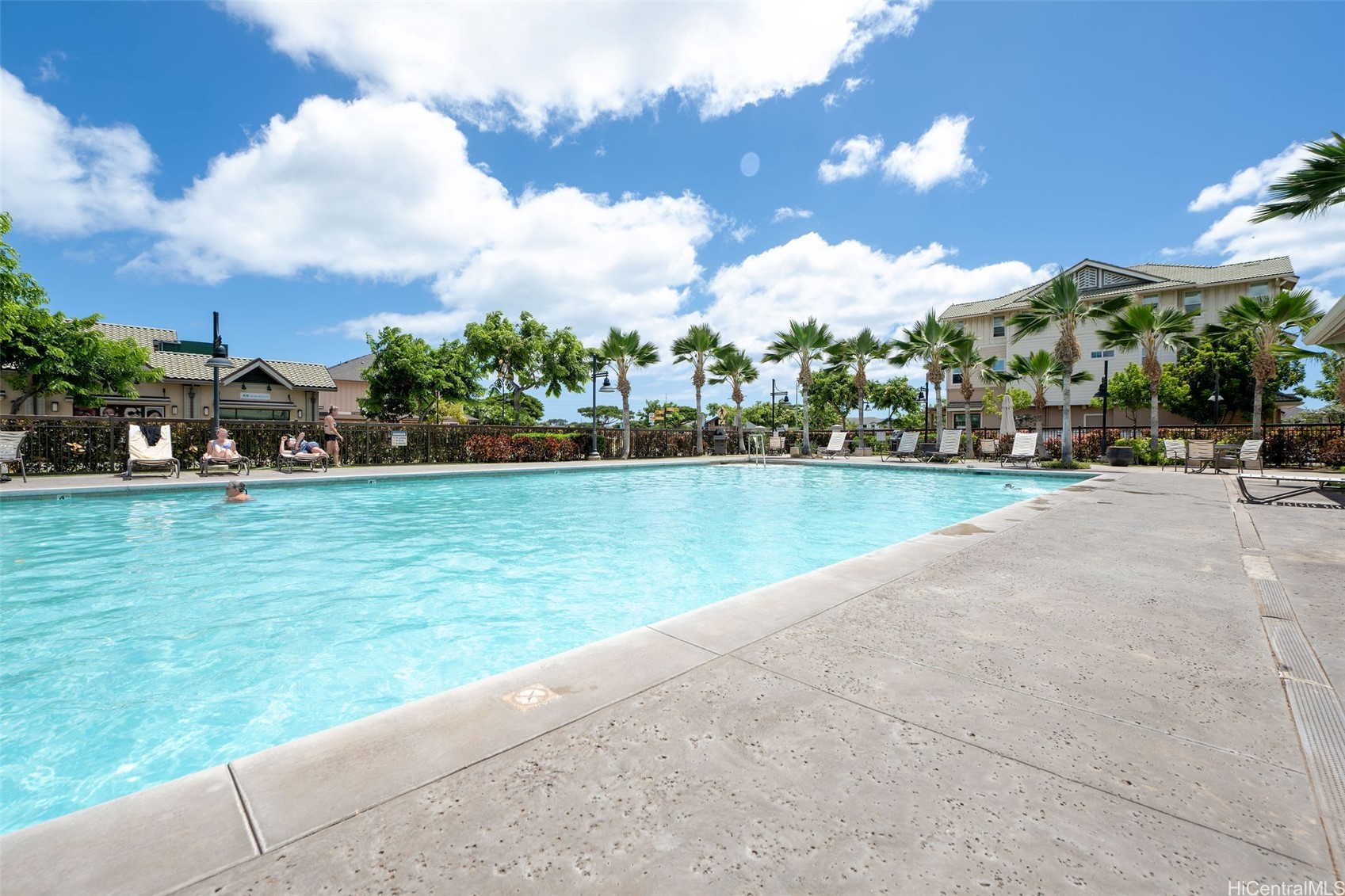 Kapolei, Hawaii, 96707, United States, 2 Bedrooms Bedrooms, ,2 BathroomsBathrooms,Residential,For Sale,1933025