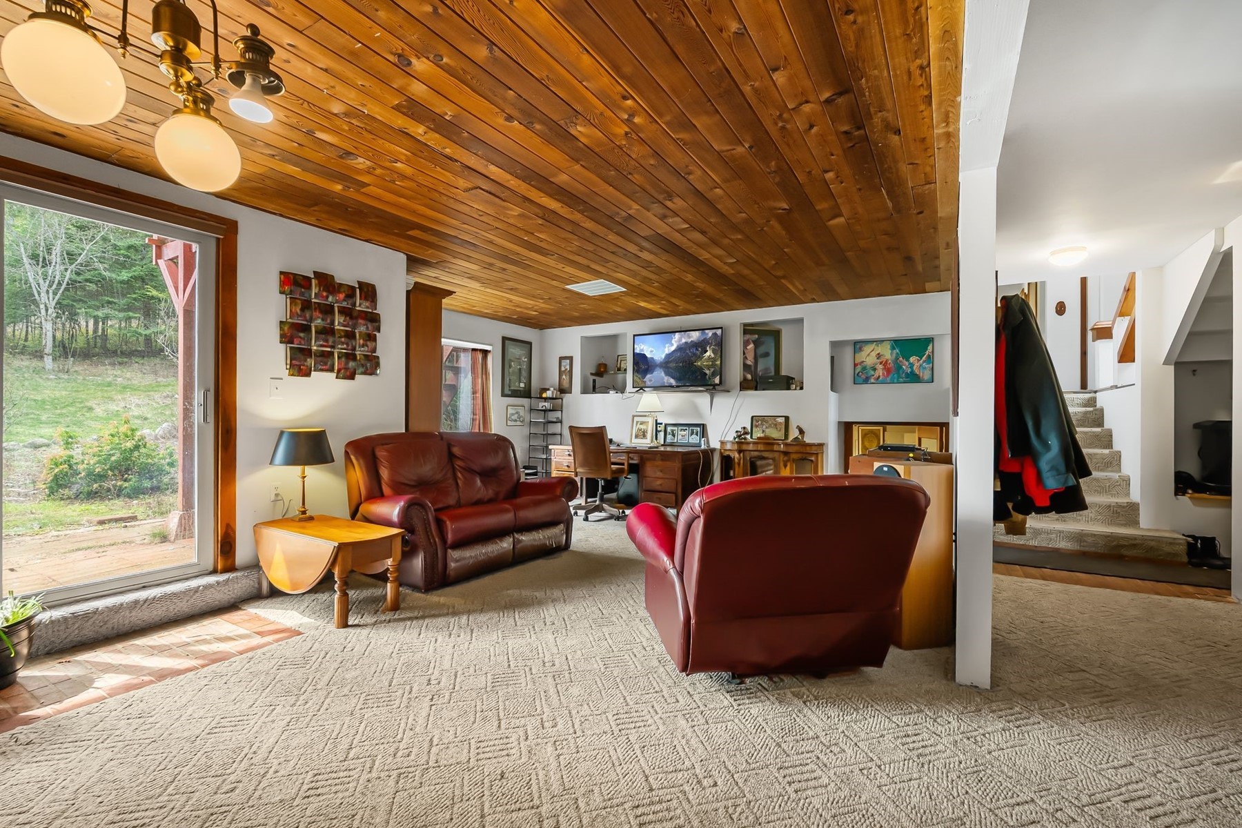  Tree Farm & Home on 6+ Acres - 物件實景