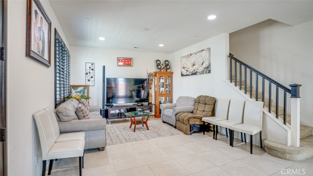Santa Ana, California, 92703, United States, 4 Bedrooms Bedrooms, ,3 BathroomsBathrooms,Residential,For Sale,1793087