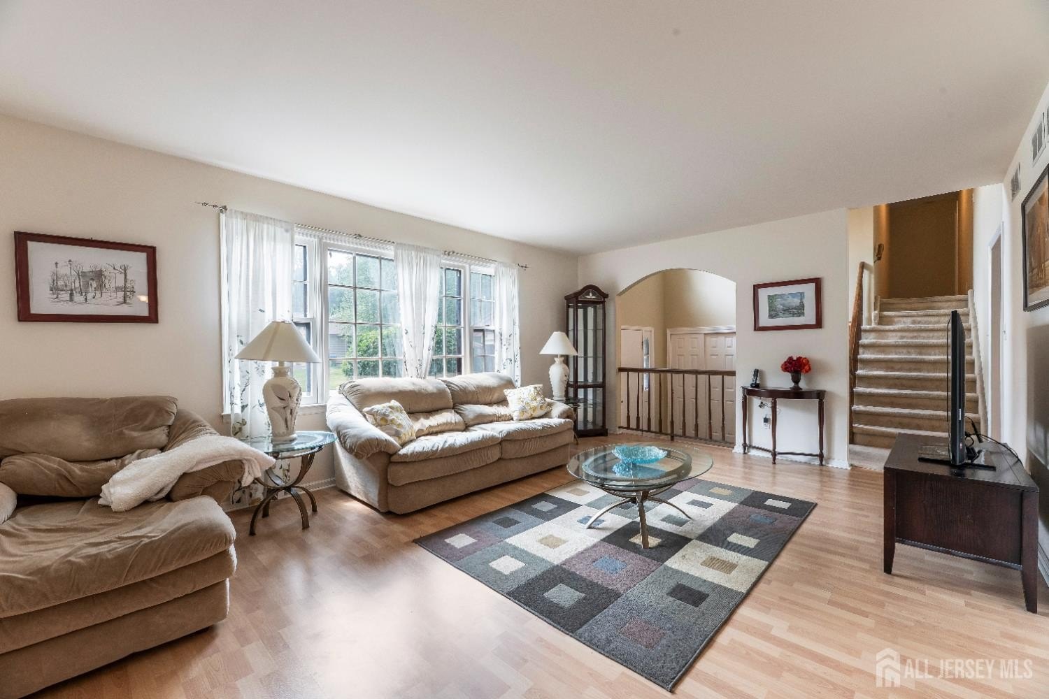 Edison, New Jersey, 08820, United States, 4 Bedrooms Bedrooms, ,3 BathroomsBathrooms,Residential,For Sale,1908022