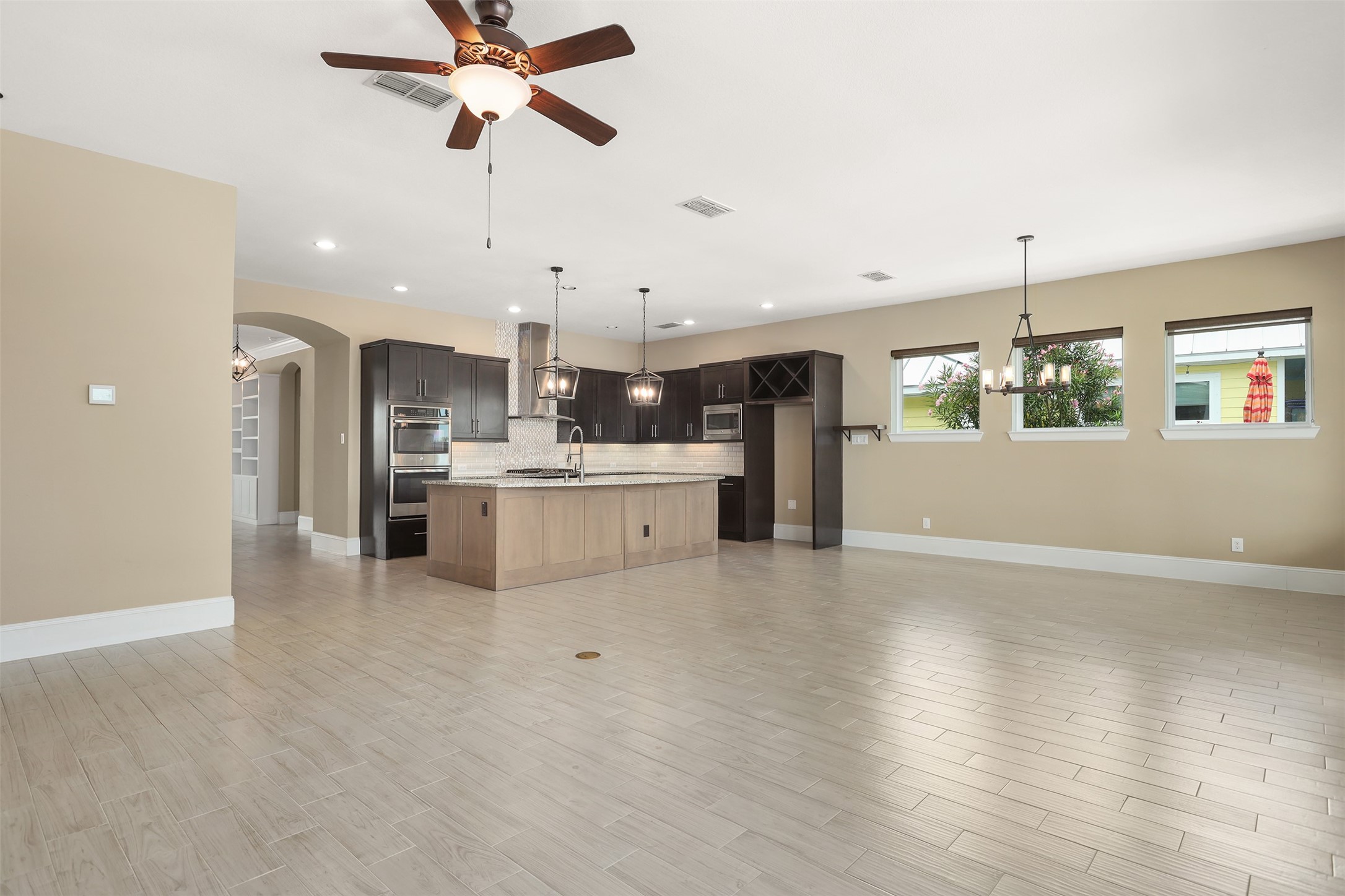 Texas City, Texas, 77590, United States, 3 Bedrooms Bedrooms, ,3 BathroomsBathrooms,Residential,For Sale,1911937