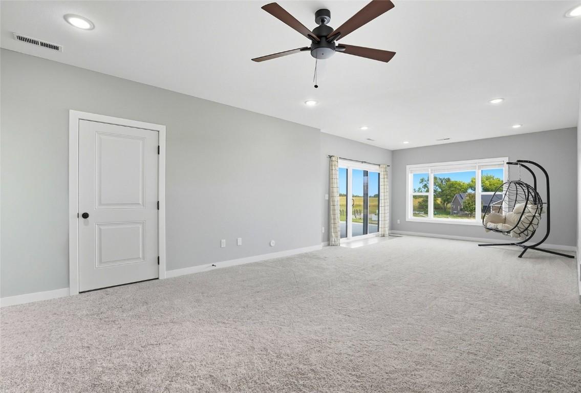 Solon, Iowa, 52333, United States, 4 Bedrooms Bedrooms, ,3 BathroomsBathrooms,Residential,For Sale,1975943