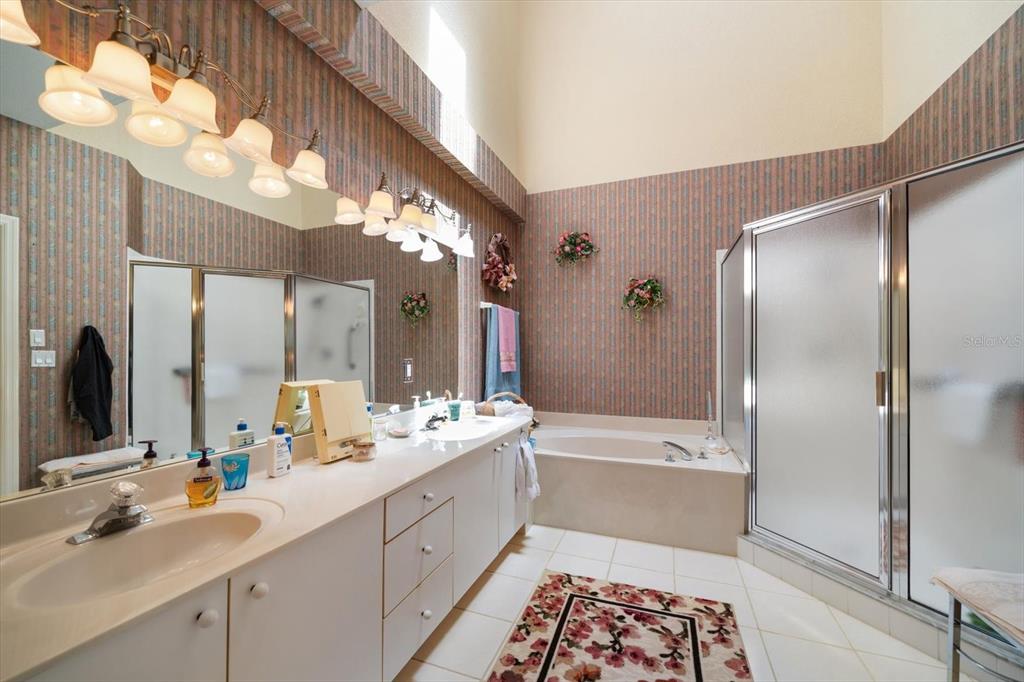 Palm Harbor, Florida, 34683, United States, 2 Bedrooms Bedrooms, ,3 BathroomsBathrooms,Residential,For Sale,1795072