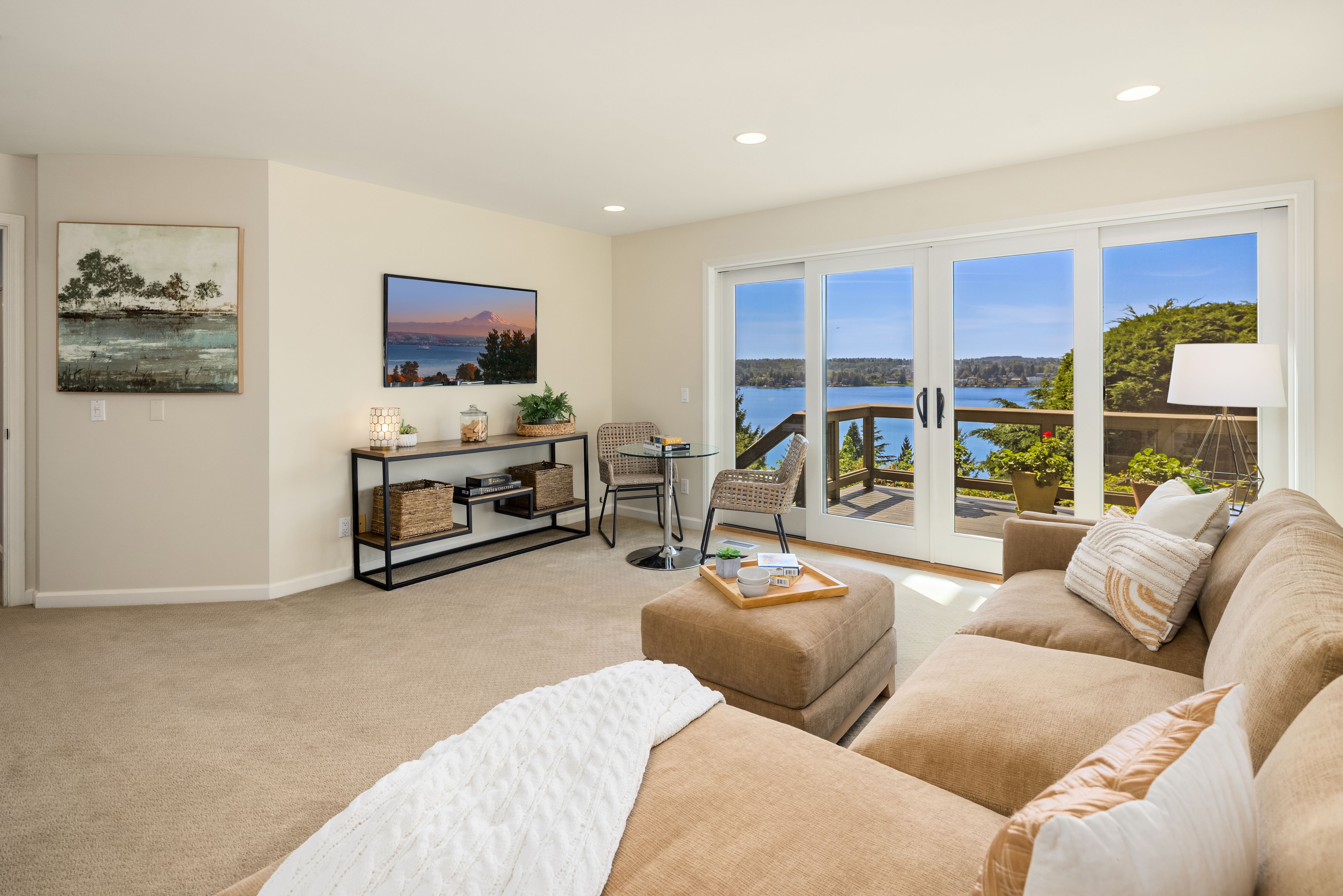  7447 W Mercer Wy, Mercer Island, WA 98040 - 物件實景