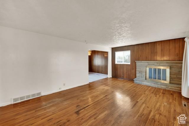 Bountiful, Utah, 84010, United States, 6 Bedrooms Bedrooms, ,2 BathroomsBathrooms,Residential,For Sale,1979847