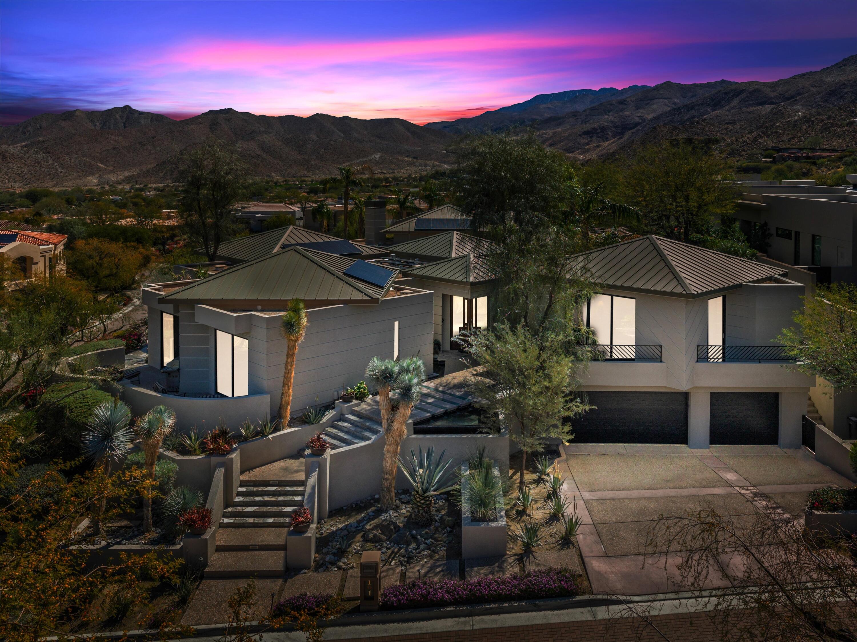 Palm Desert, California, 92260, United States, 4 Bedrooms Bedrooms, ,6 BathroomsBathrooms,Residential,For Sale,2002034