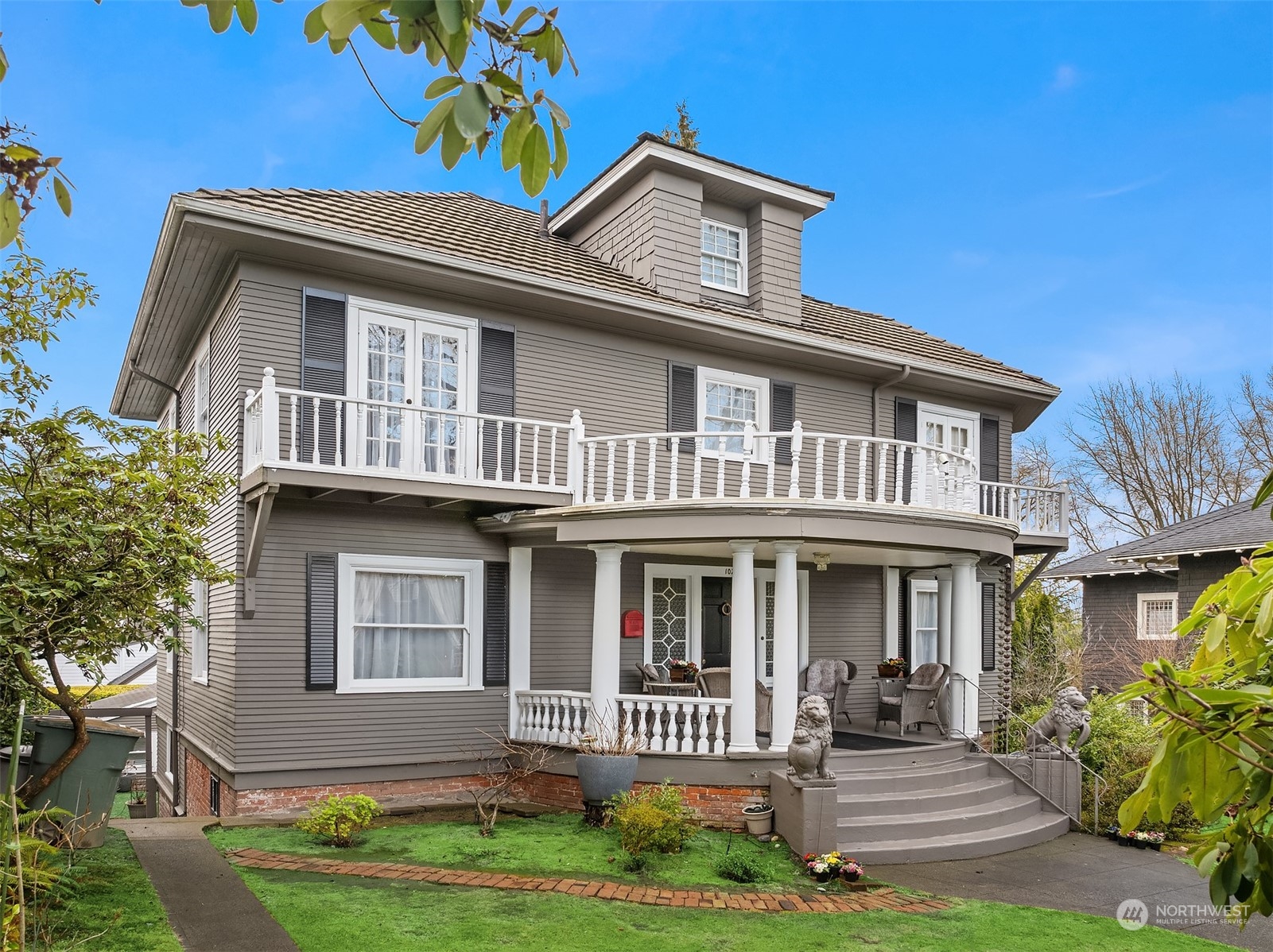 Seattle, Washington, 98112, United States, 3 Bedrooms Bedrooms, ,4 BathroomsBathrooms,Residential,For Sale,1700239