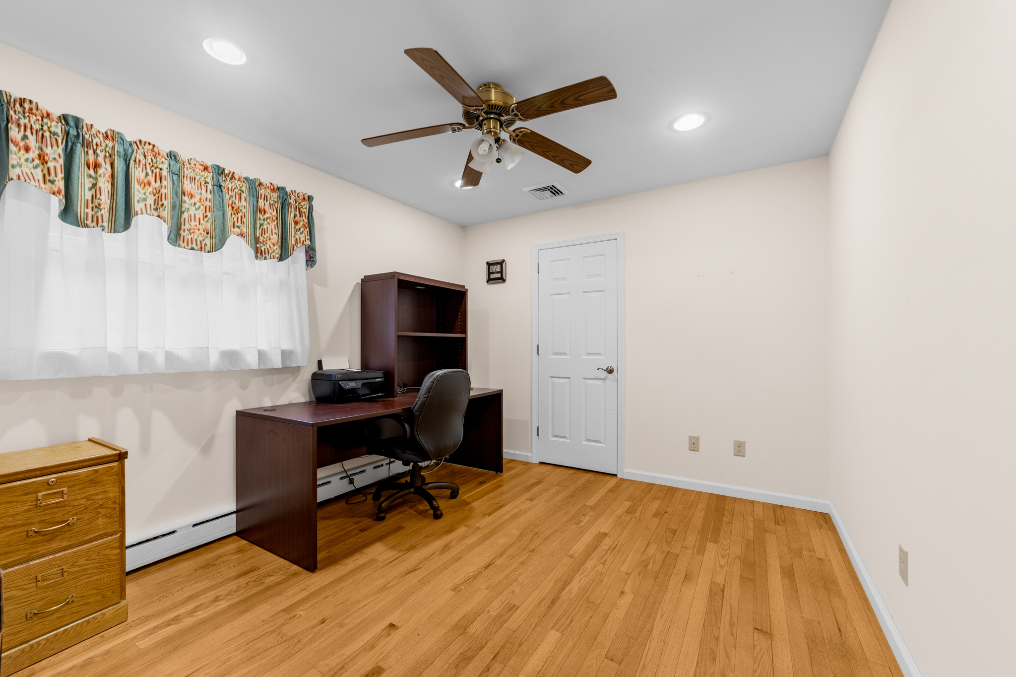 TELFORD, Pennsylvania, 18969, United States, 3 Bedrooms Bedrooms, ,2 BathroomsBathrooms,Residential,For Sale,1983098