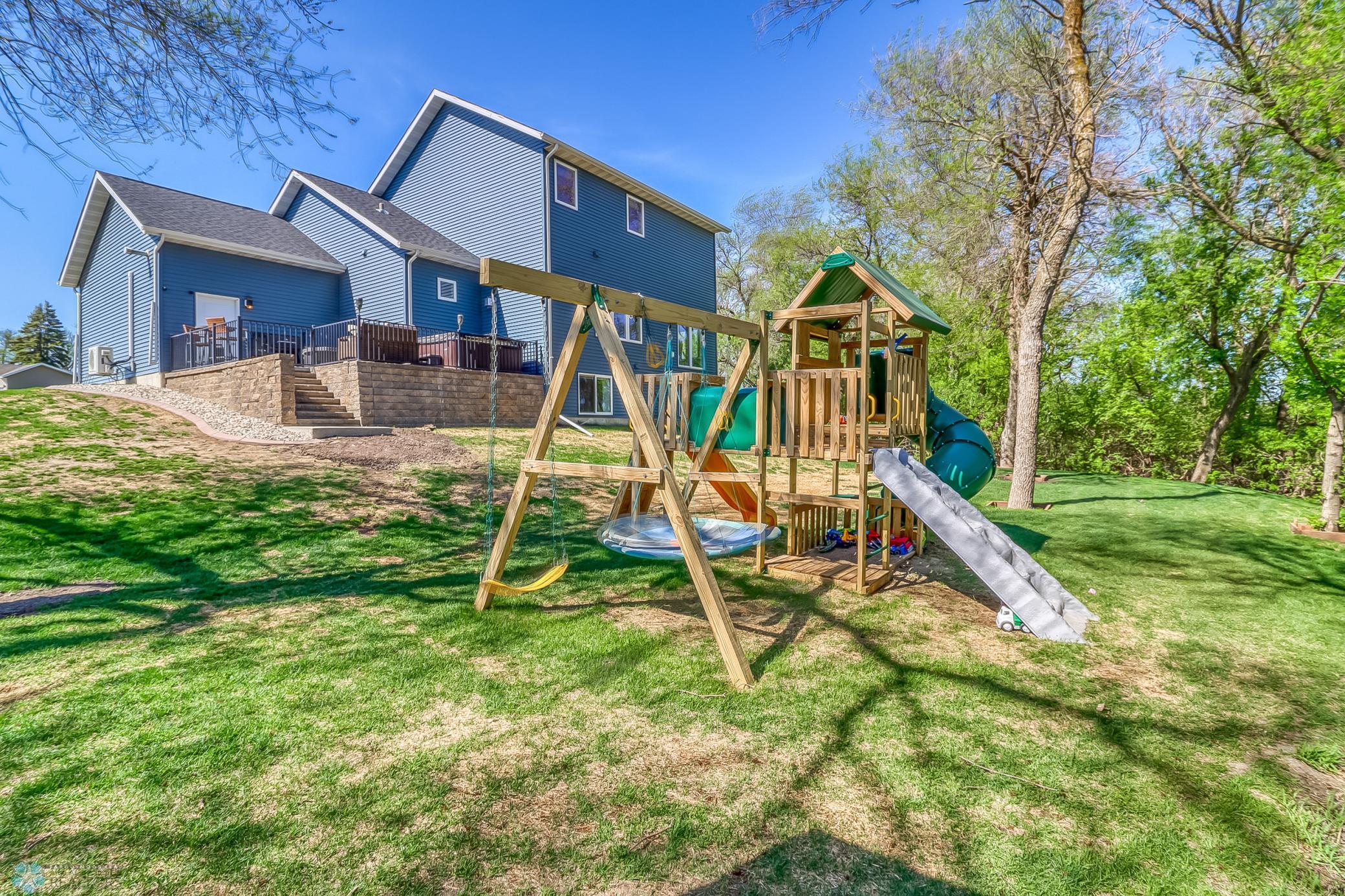 Hawley, Minnesota, 56549, United States, 5 Bedrooms Bedrooms, ,3 BathroomsBathrooms,Residential,For Sale,1984462