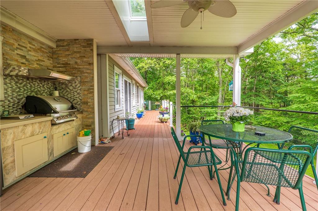 Cranston, Rhode Island, 02921, United States, 3 Bedrooms Bedrooms, ,3 BathroomsBathrooms,Residential,For Sale,1887248