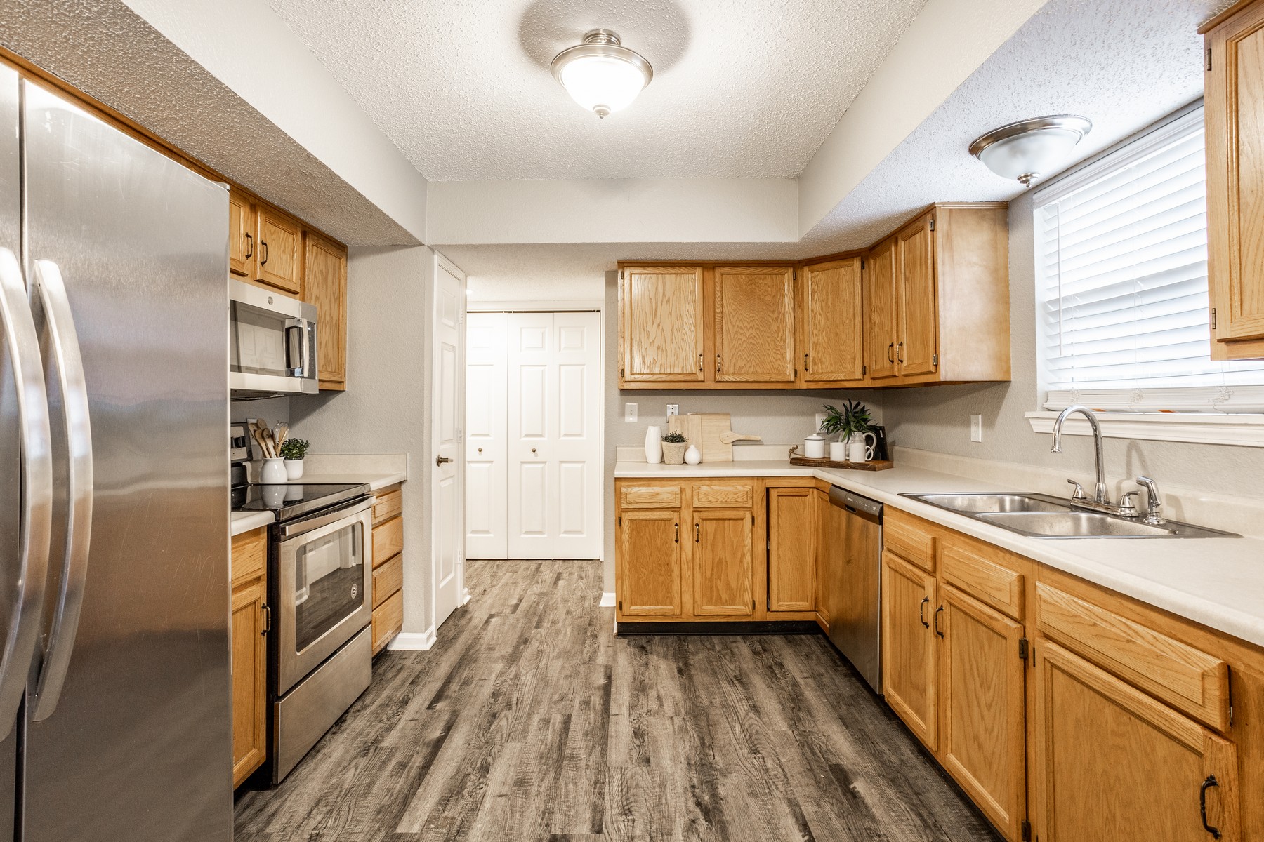  Four Bedroom Fishers Home with Fresh Updates - 物件實景