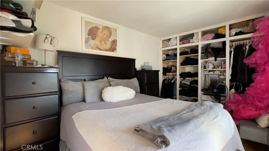 Los Angeles, California, 90065, United States, 3 Bedrooms Bedrooms, ,1 BathroomBathrooms,Residential,For Sale,1869381
