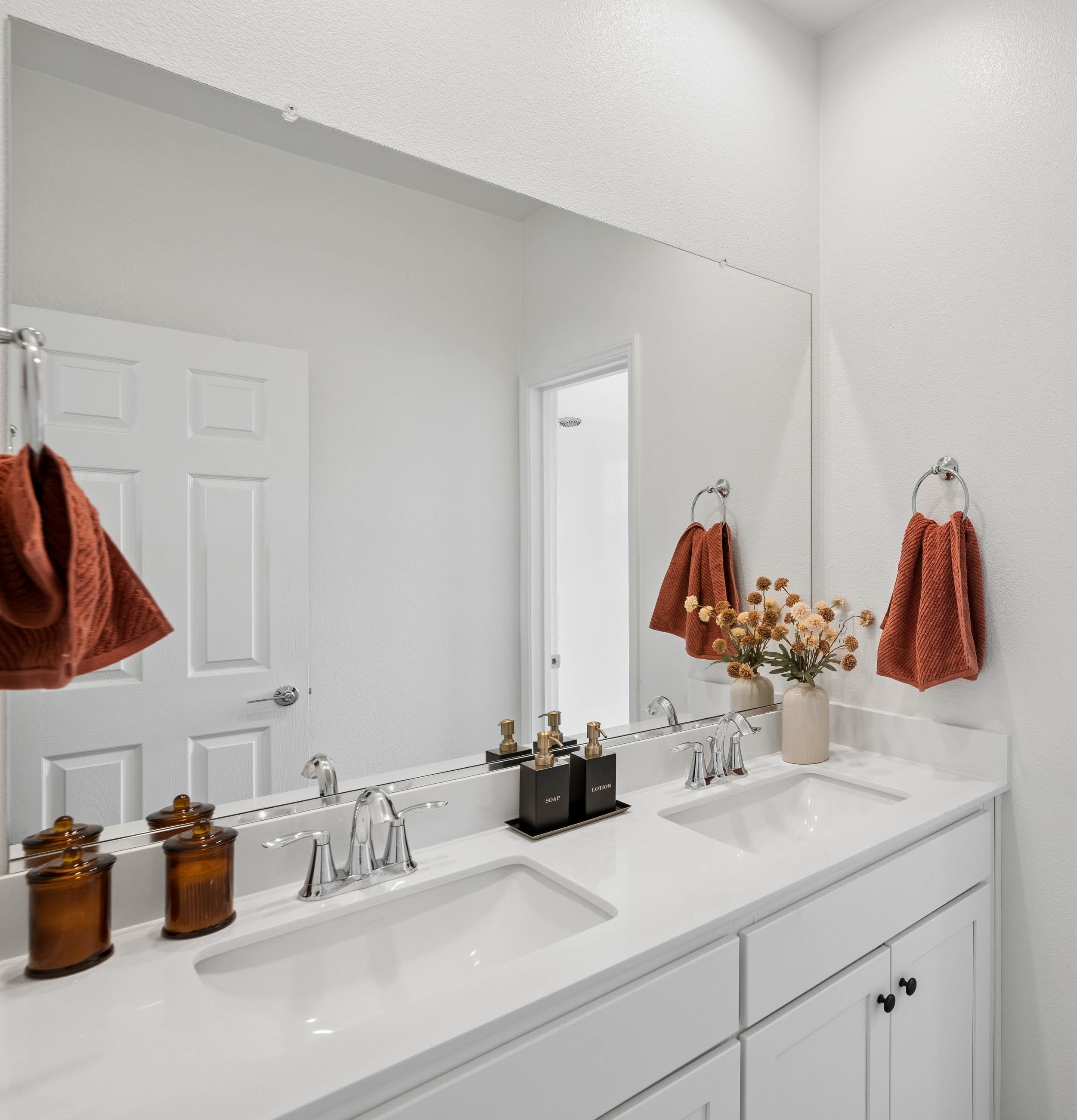  Elevated Living Meets Modern Comfort - 物件實景