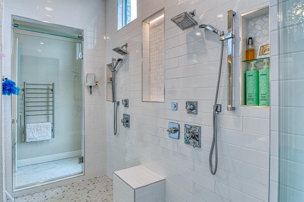 Amber, Oklahoma, 73004, United States, 6 Bedrooms Bedrooms, ,4 BathroomsBathrooms,Residential,For Sale,1984407