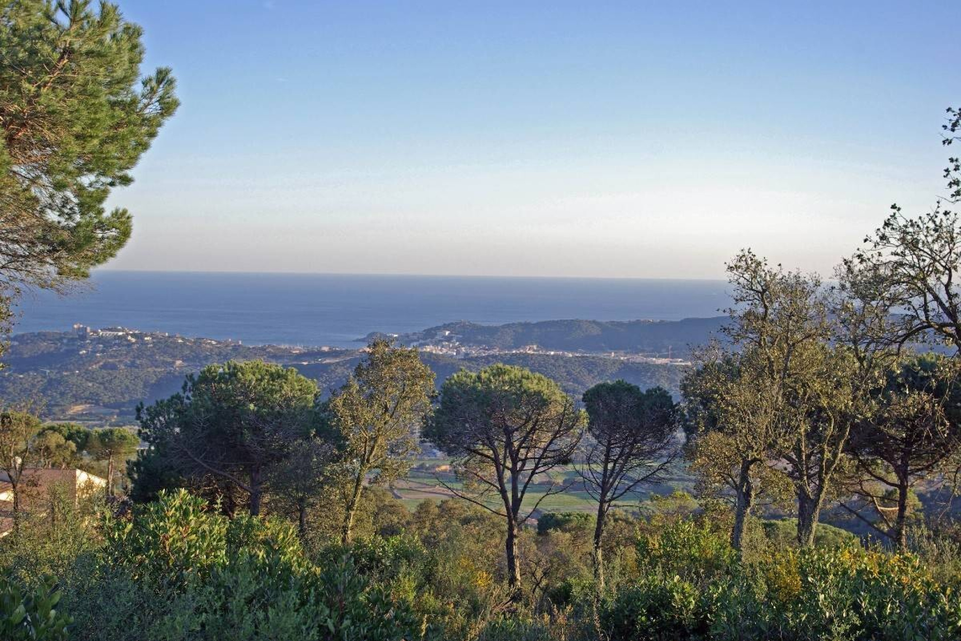  Land for sale in urbanization near Golf d